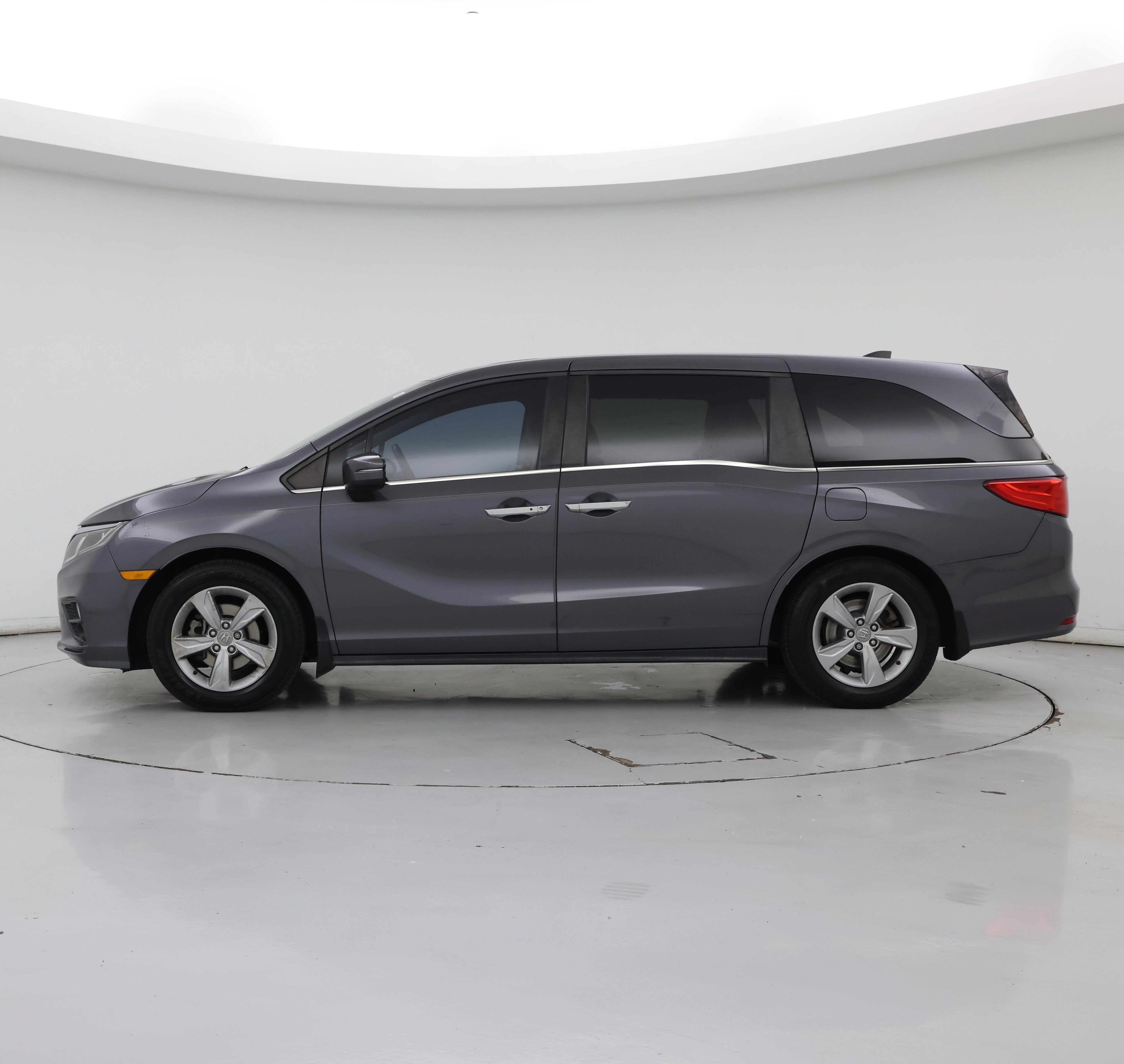 Thumbnail: 2019 Honda Odyssey - 3