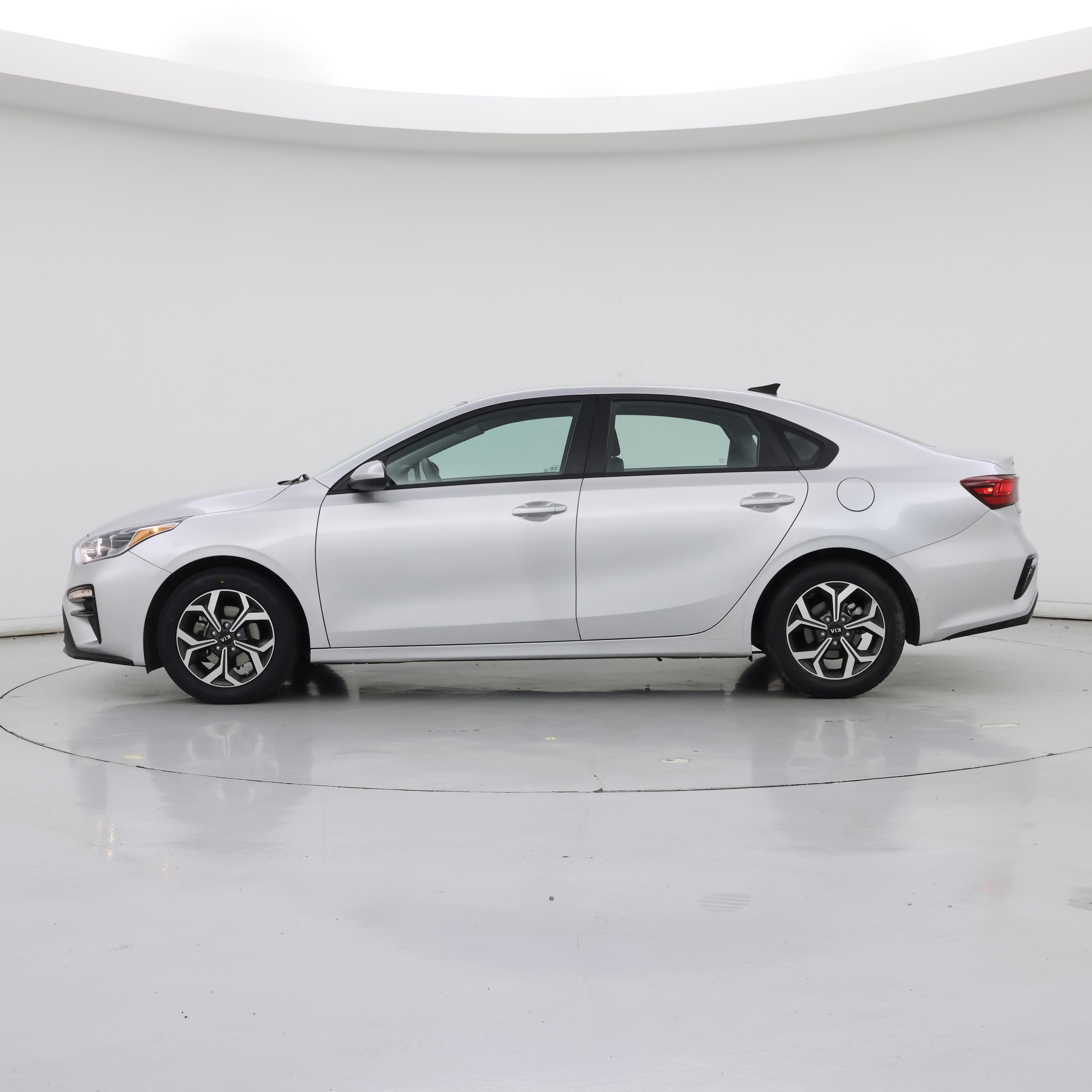 Thumbnail: 2019 Kia Forte - 3