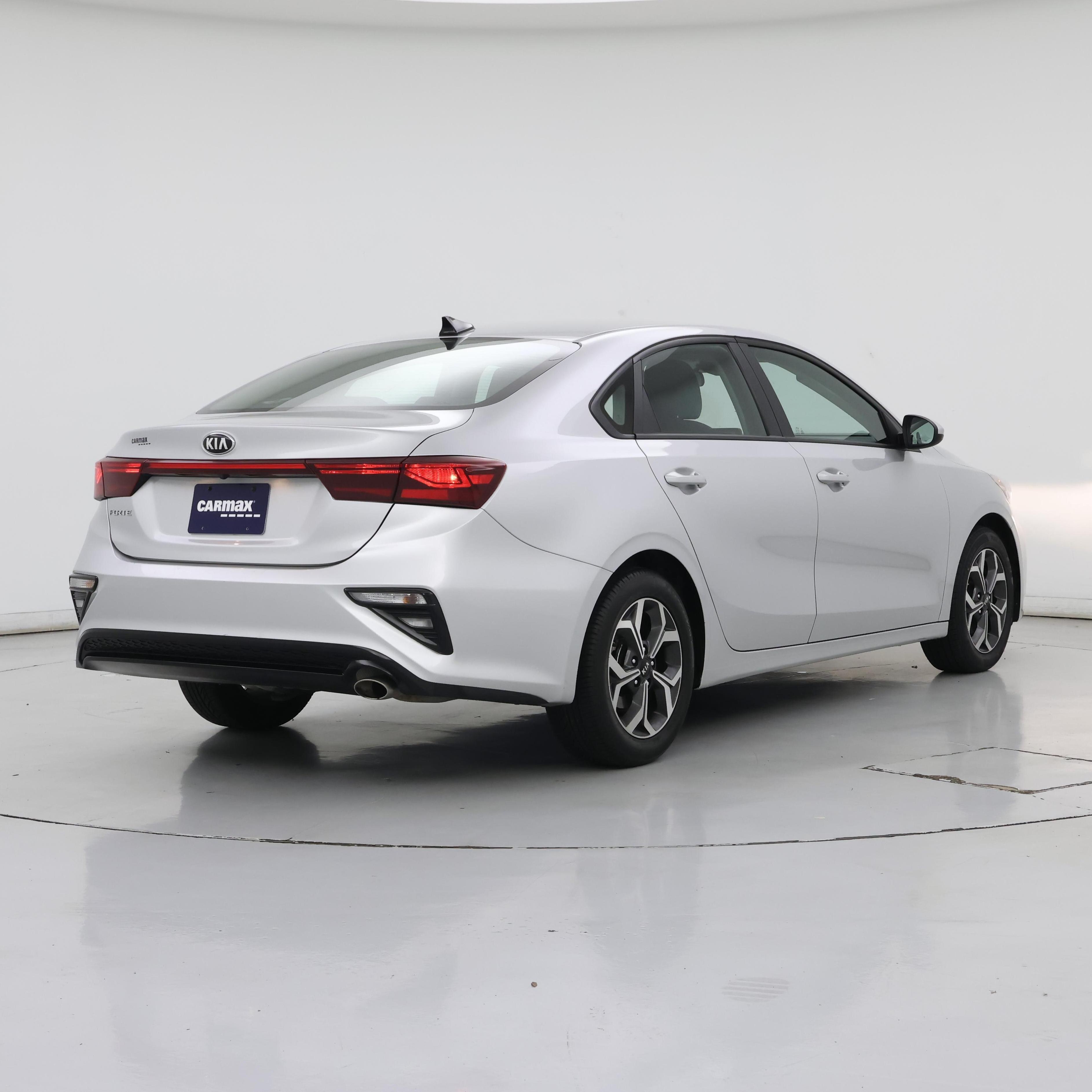 Thumbnail: 2019 Kia Forte - 8
