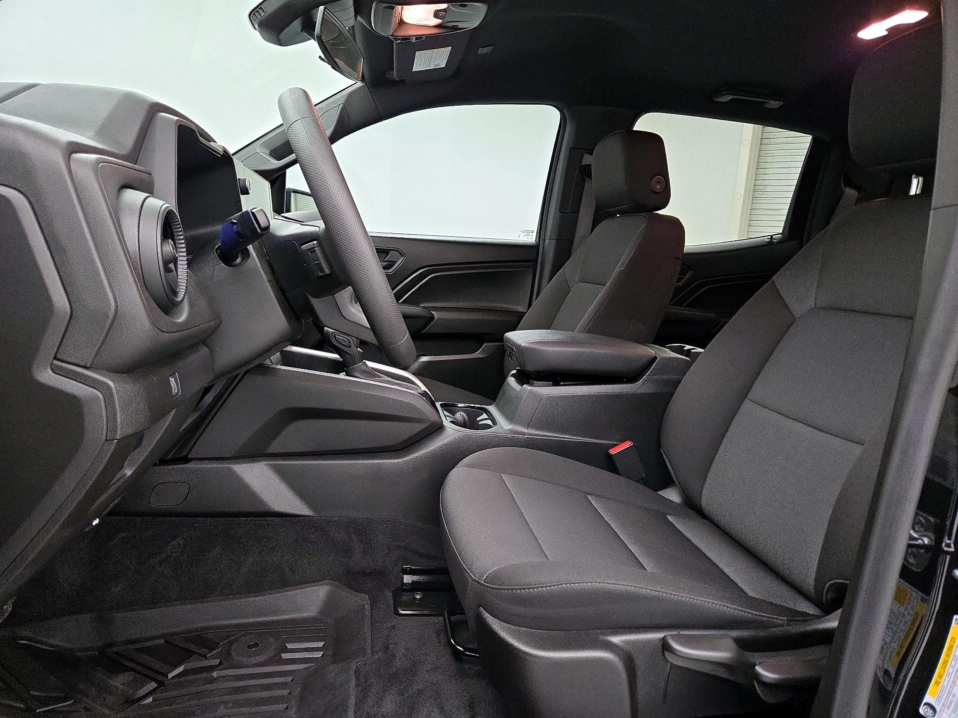 Thumbnail: 2025 Chevrolet Colorado - 11