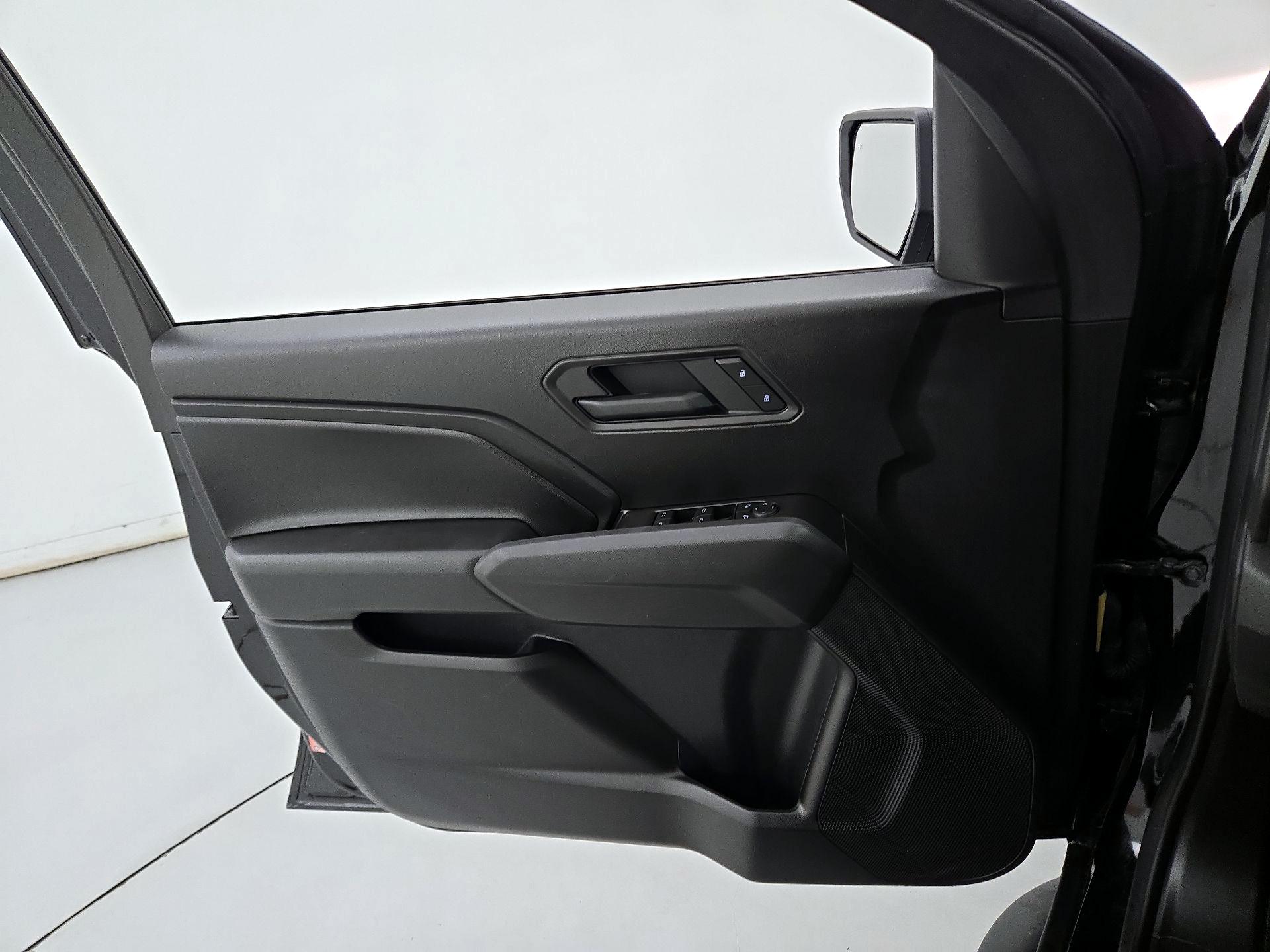 Thumbnail: 2025 Chevrolet Colorado - 12