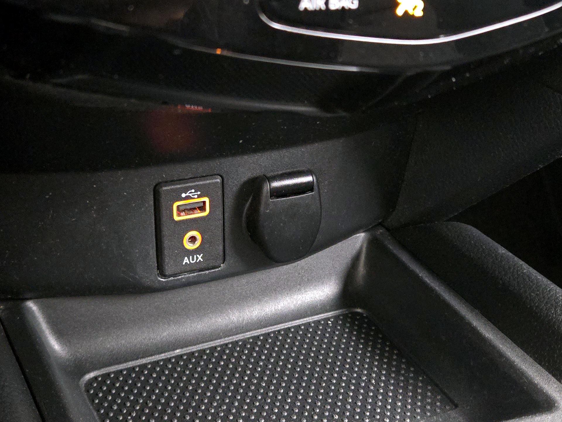 Thumbnail: 2017 Nissan Rogue - 18