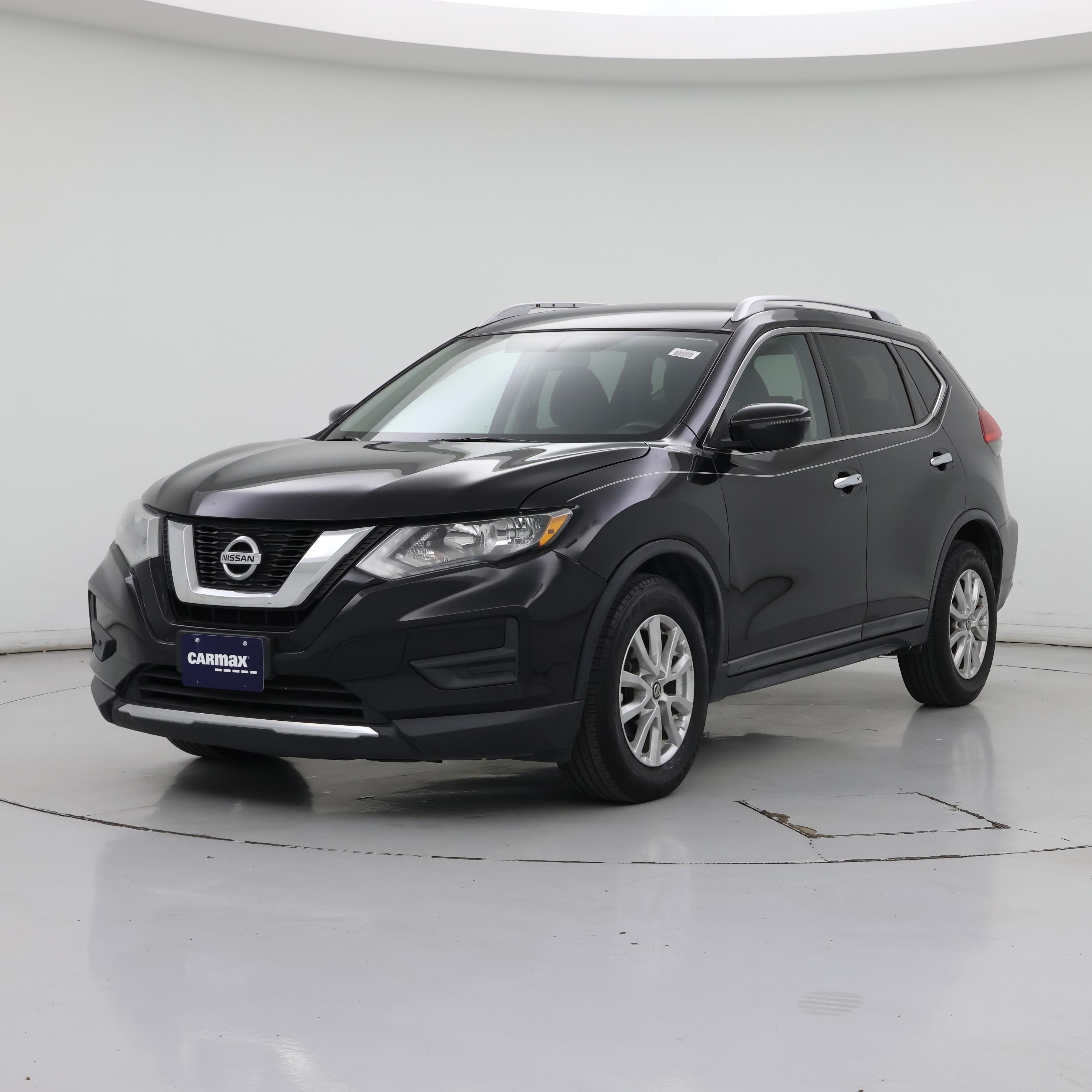 Thumbnail: 2017 Nissan Rogue - 4