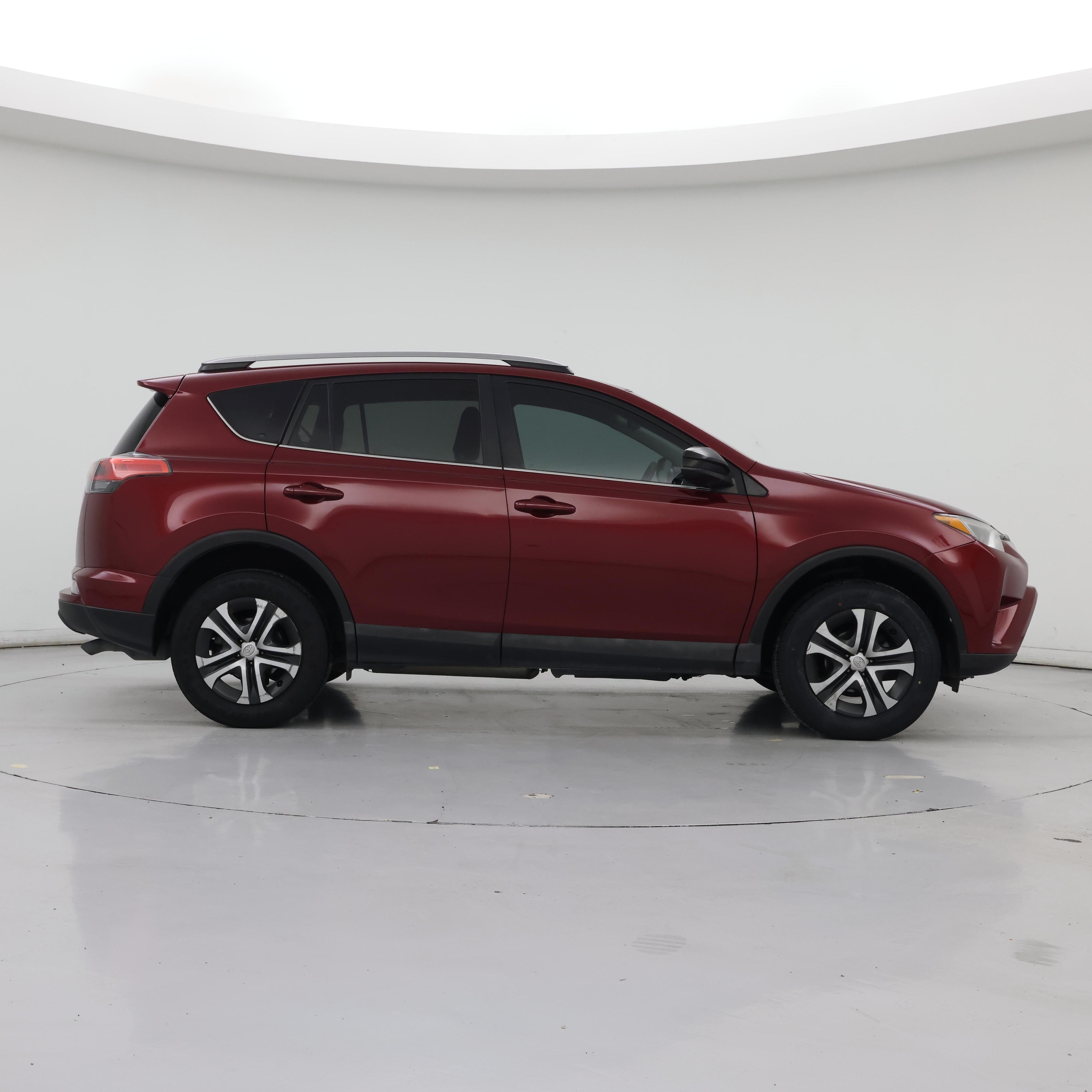 Thumbnail: 2018 Toyota RAV4 - 7