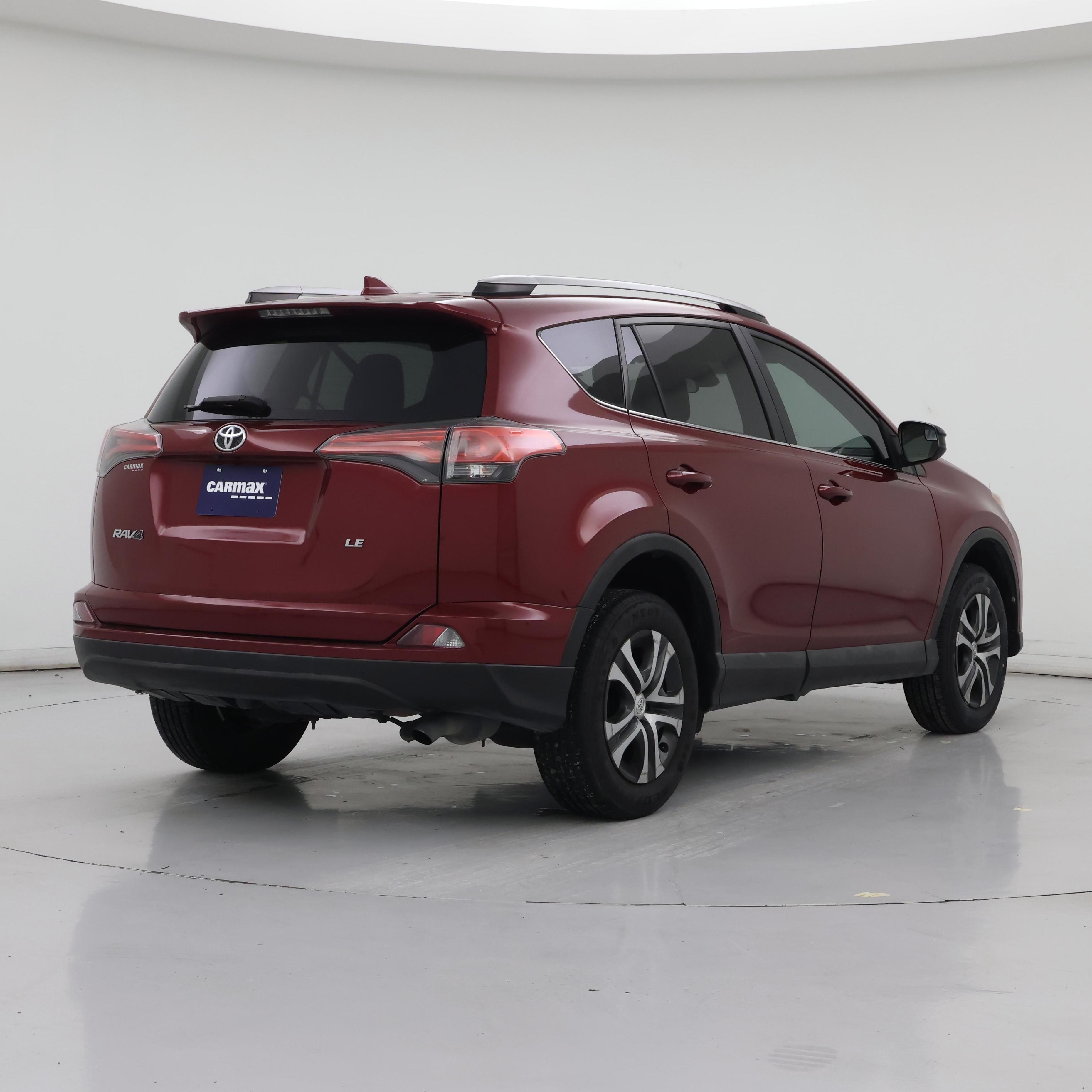 Thumbnail: 2018 Toyota RAV4 - 8
