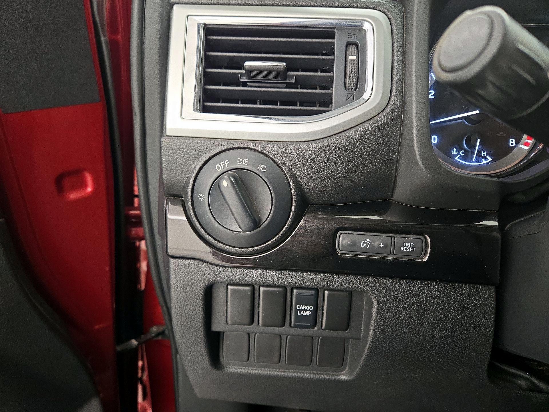 Thumbnail: 2017 Nissan Titan - 13