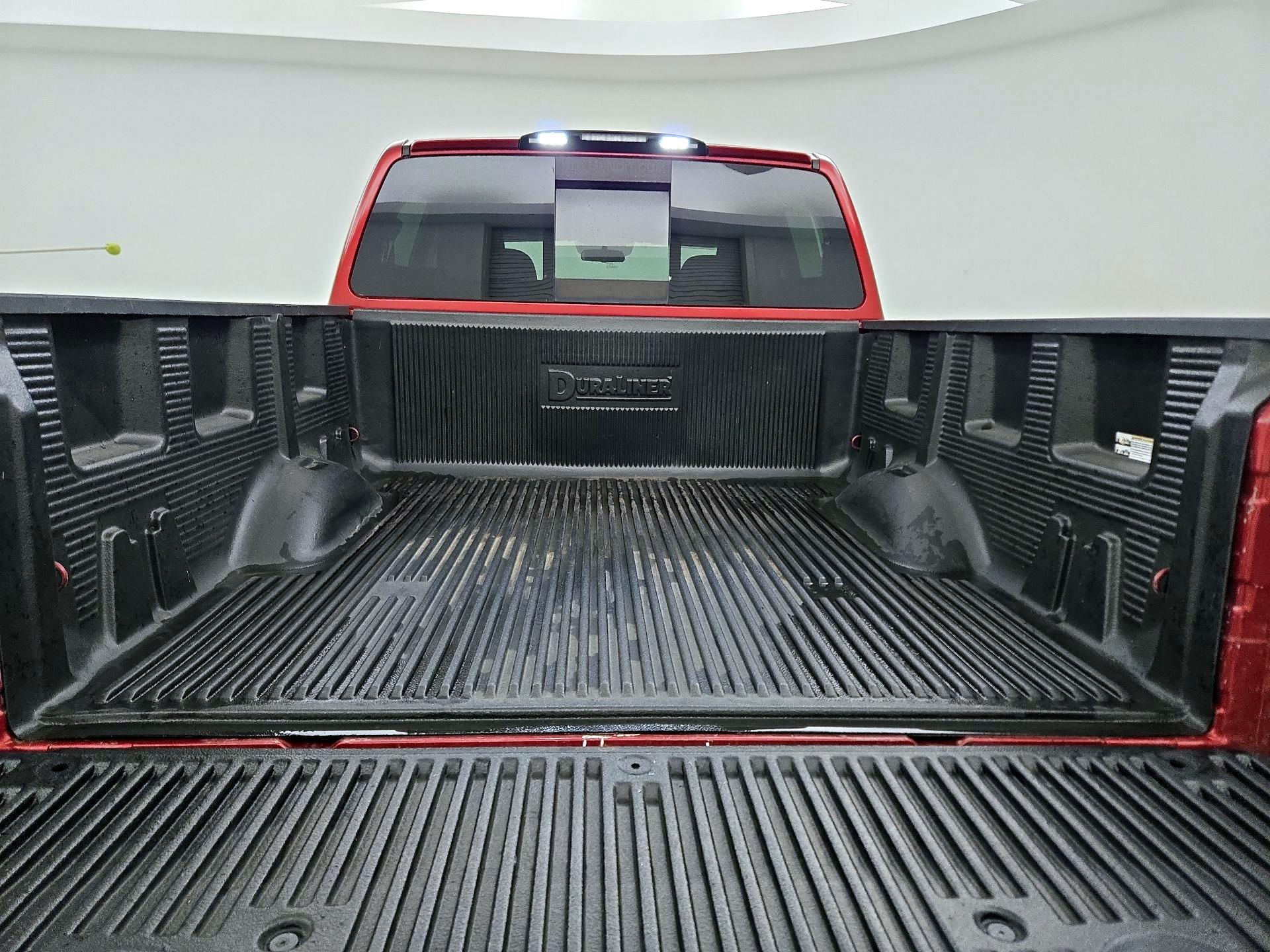 Thumbnail: 2017 Nissan Titan - 19