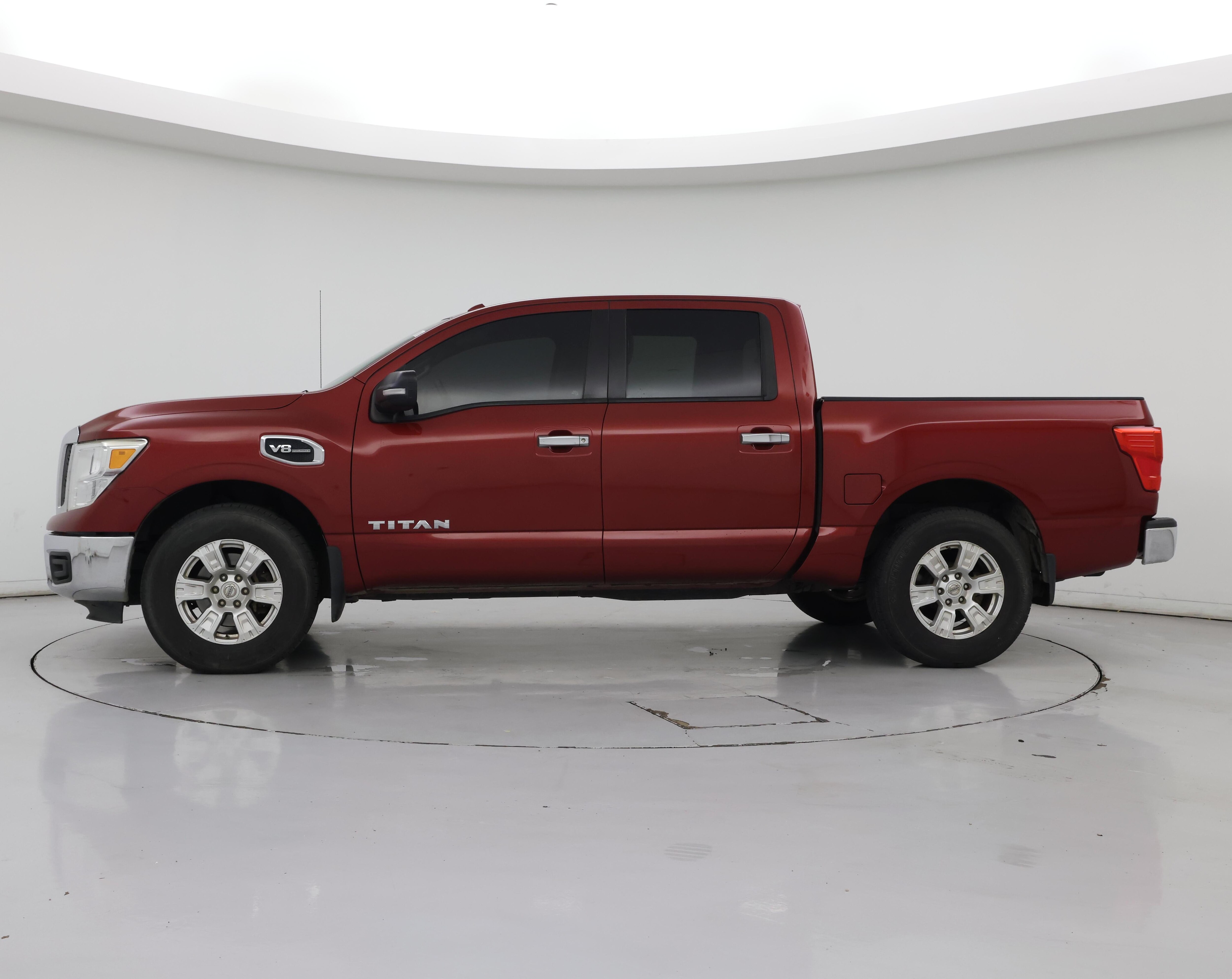 Thumbnail: 2017 Nissan Titan - 3