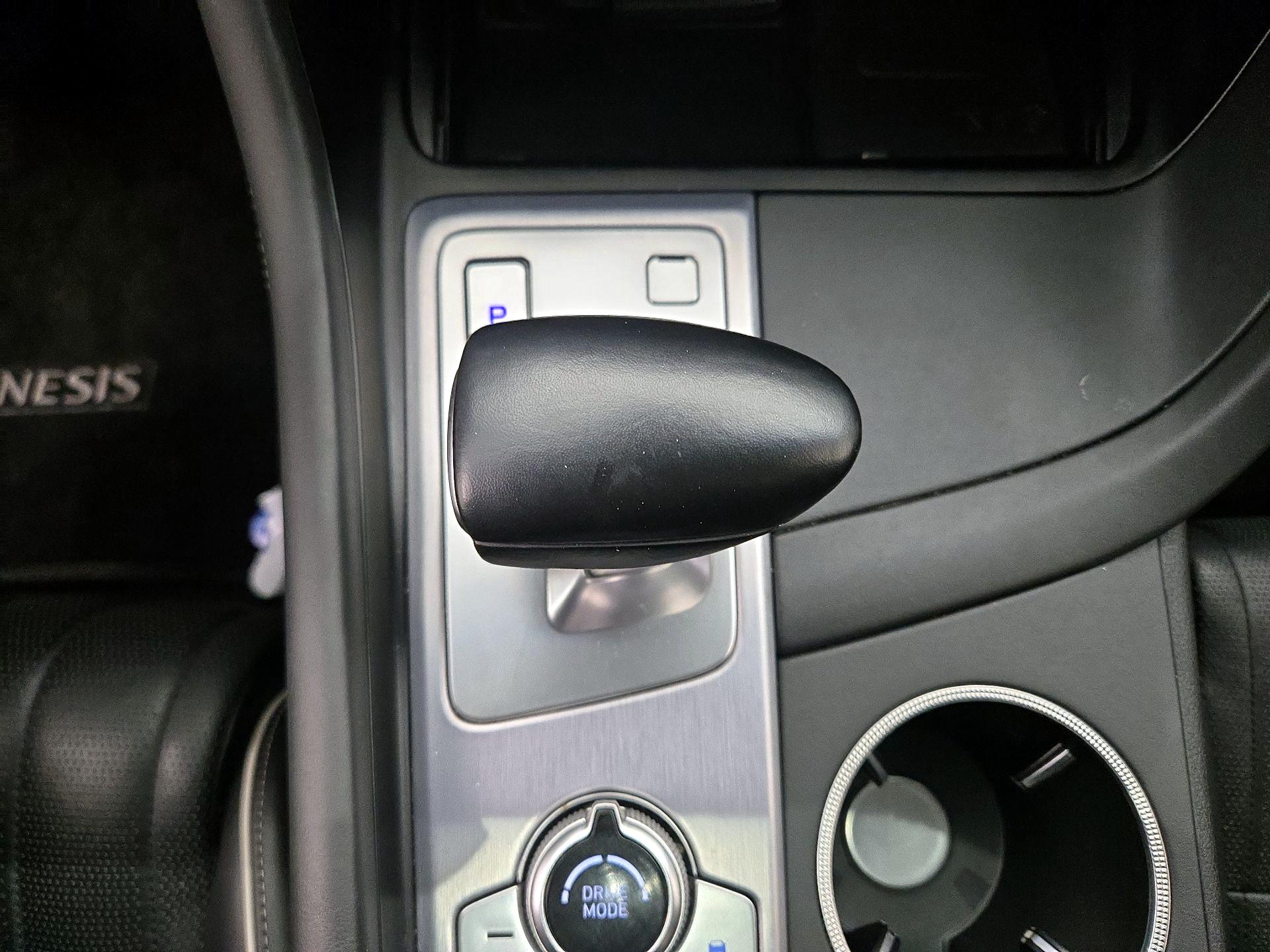 Thumbnail: 2019 Genesis G70 - 18