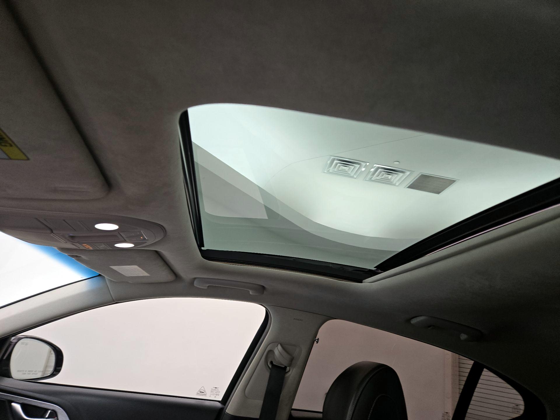 Thumbnail: 2019 Genesis G70 - 20