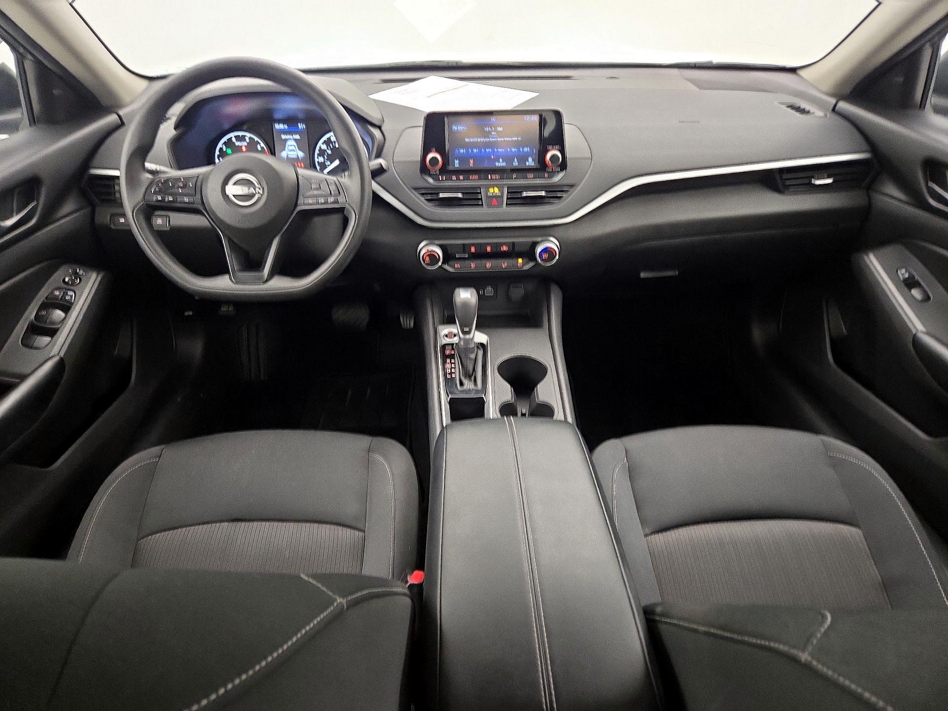 Thumbnail: 2024 Nissan Altima - 9