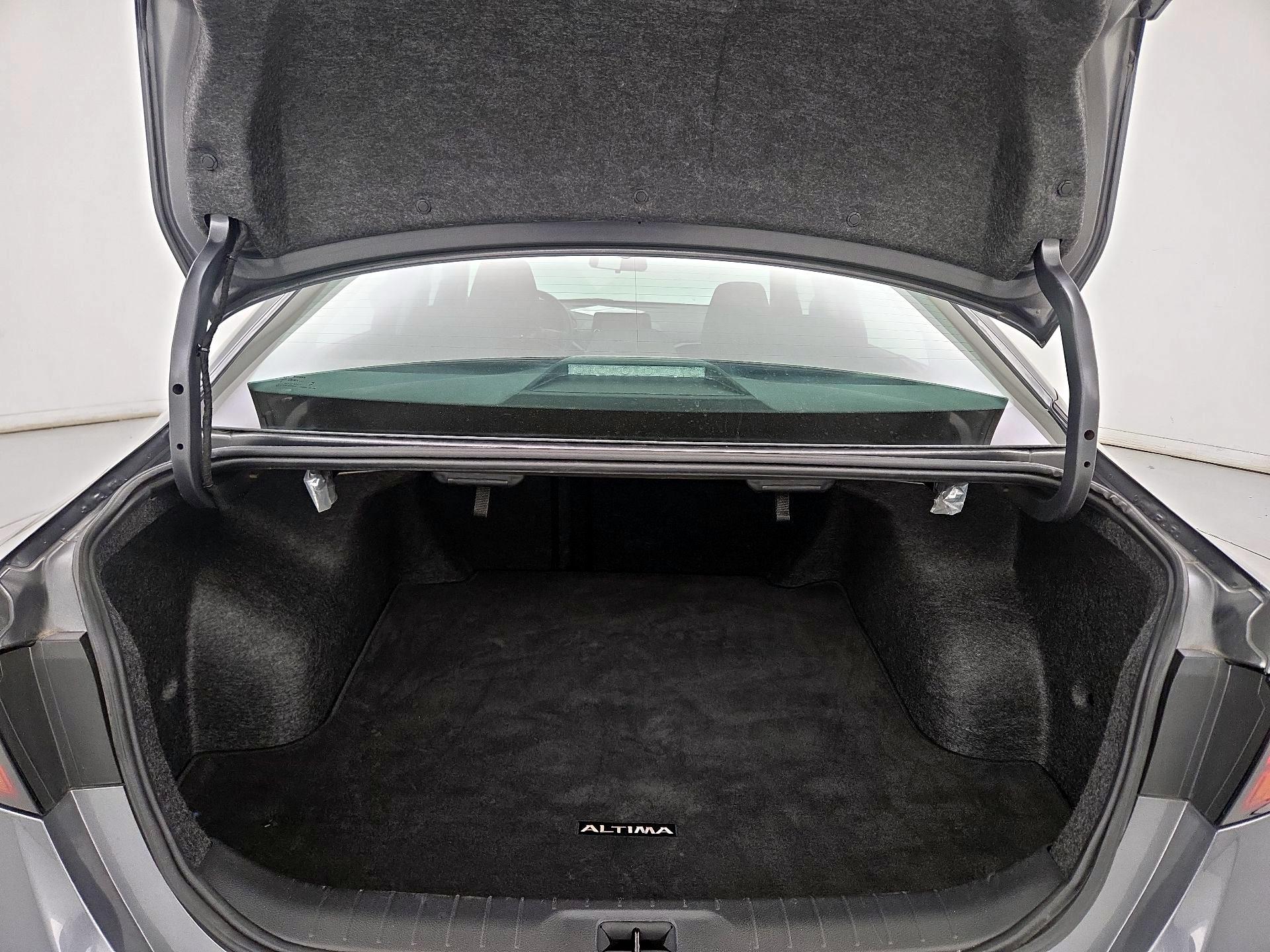 Thumbnail: 2024 Nissan Altima - 20