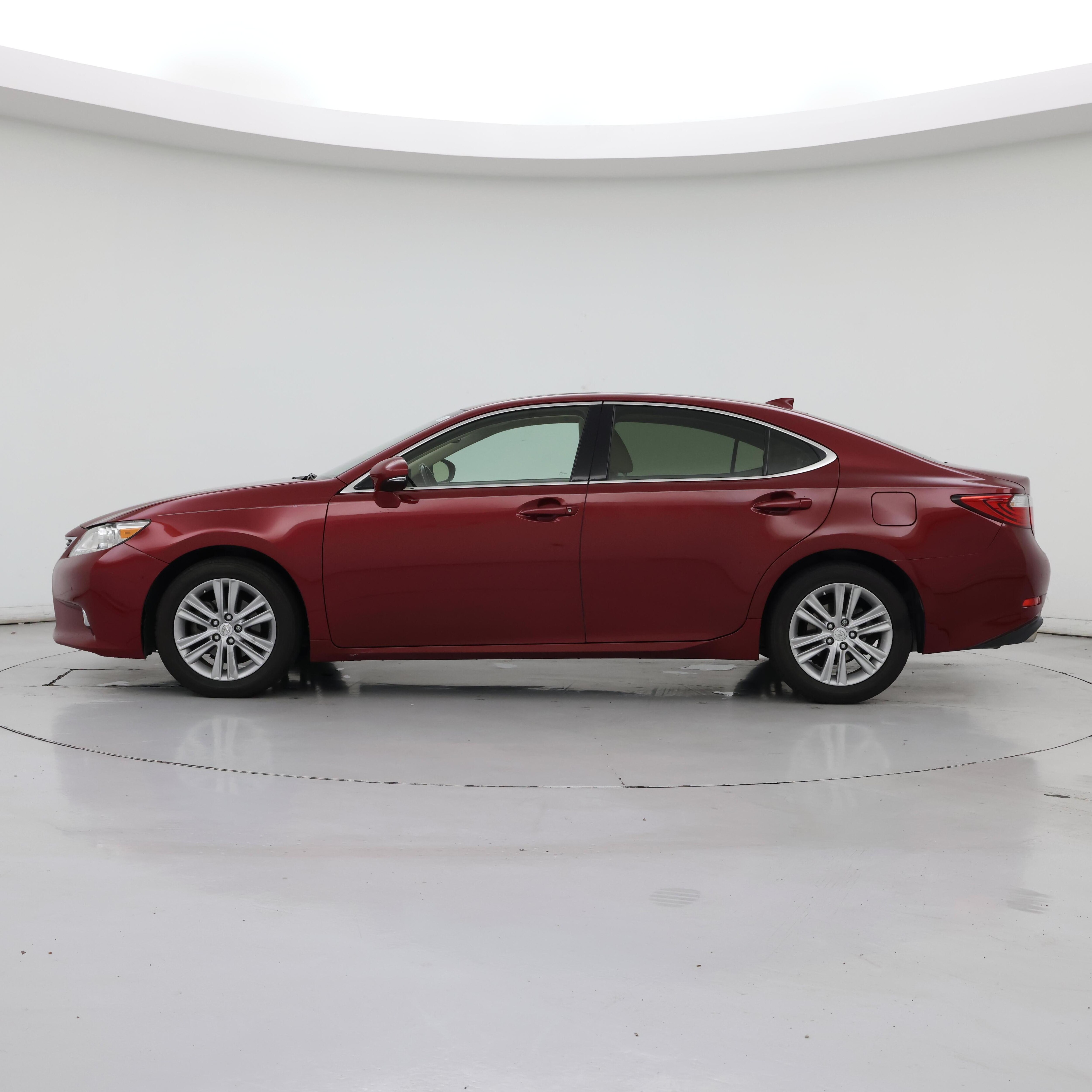 Thumbnail: 2015 Lexus ES - 3