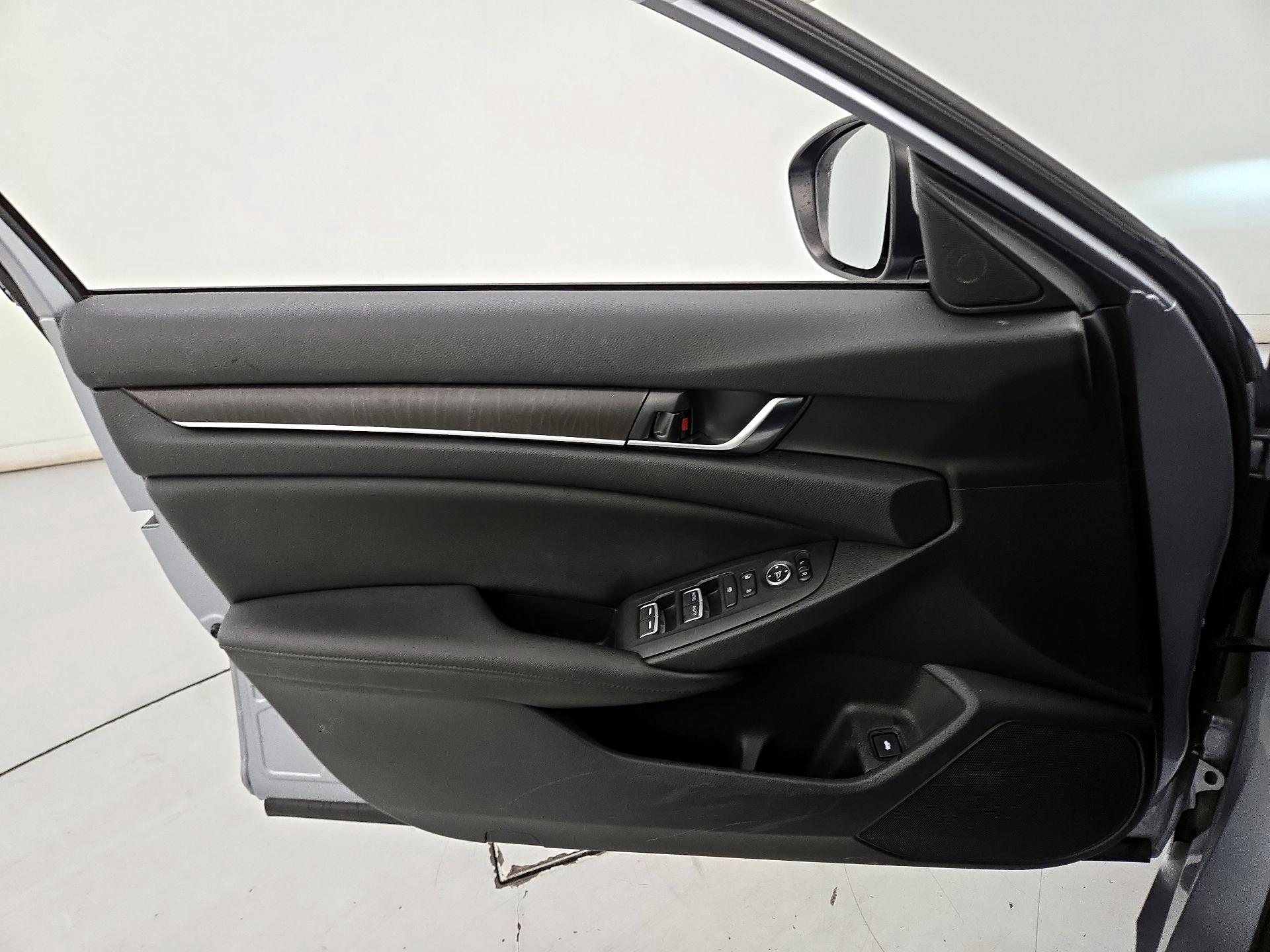 Thumbnail: 2020 Honda Accord - 12