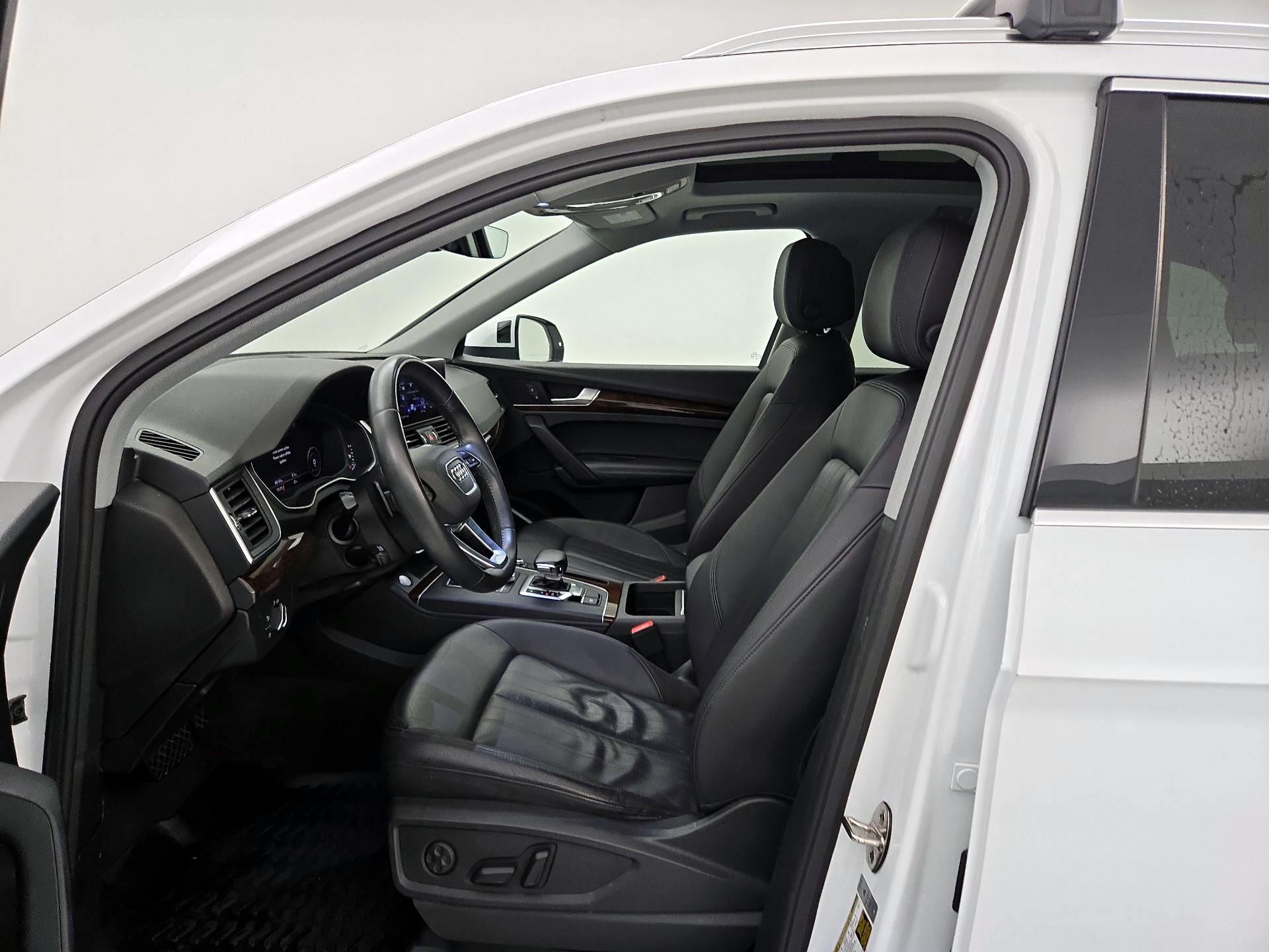 Thumbnail: 2020 Audi Q5 - 11