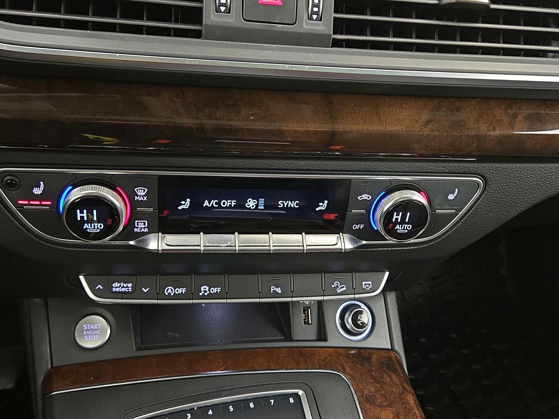 Thumbnail: 2020 Audi Q5 - 17