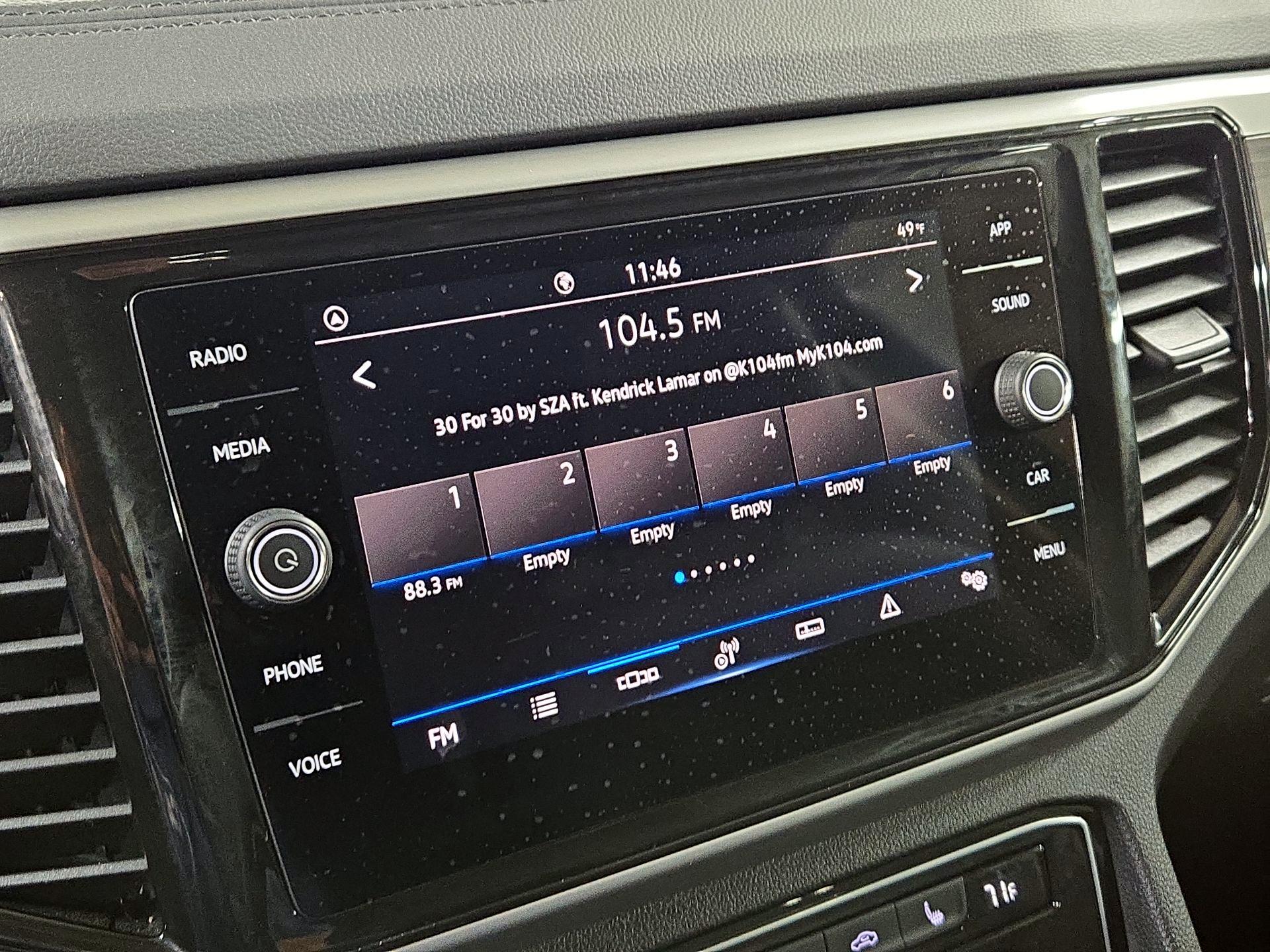 Thumbnail: 2023 Volkswagen Atlas - 15