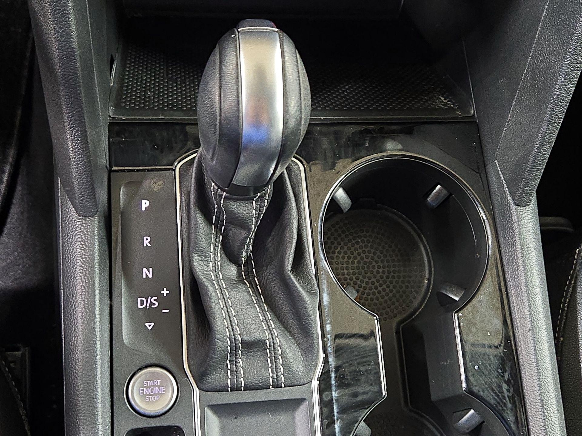 Thumbnail: 2023 Volkswagen Atlas - 17