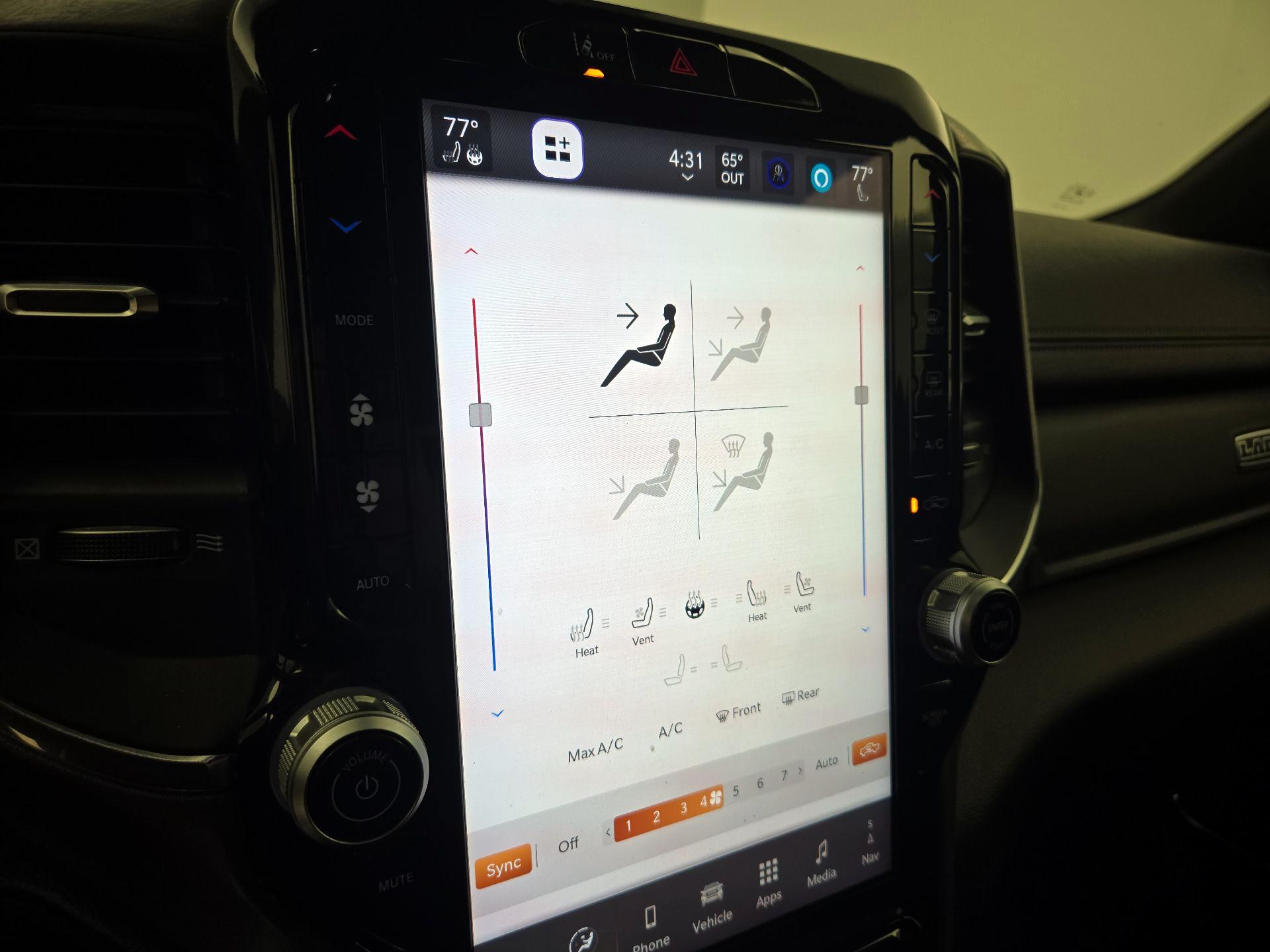 Thumbnail: 2025 RAM 1500 - 17