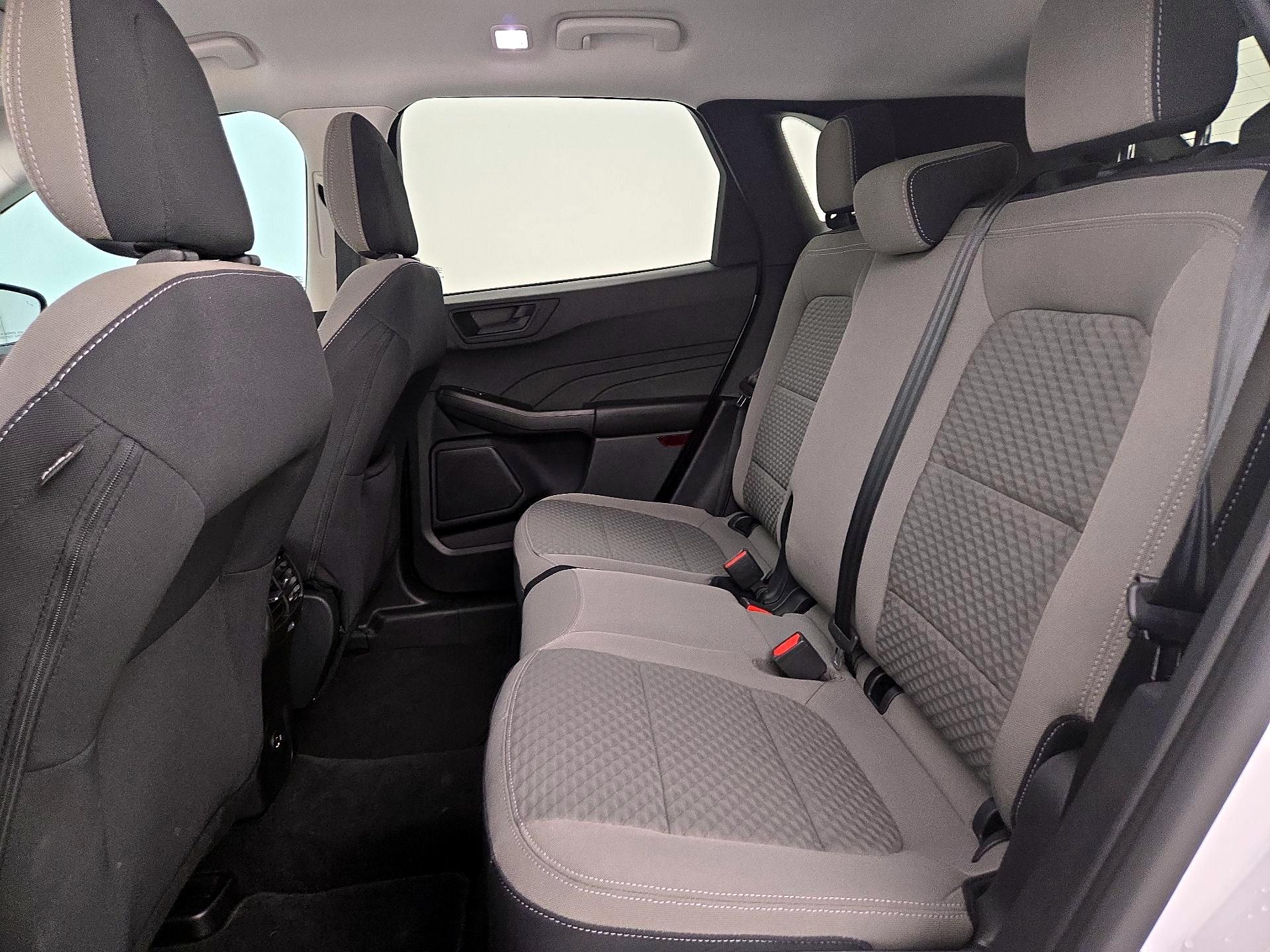 Thumbnail: 2022 Ford Escape - 19