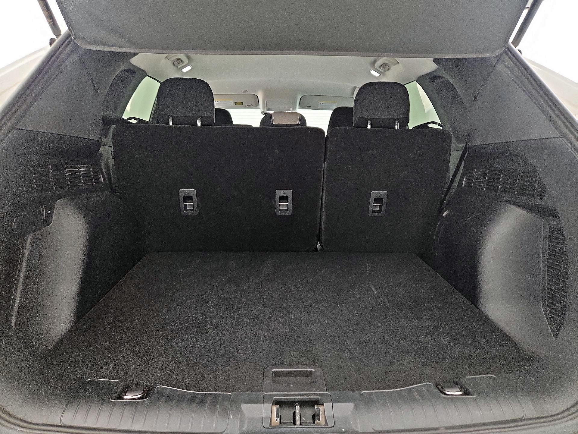 Thumbnail: 2022 Ford Escape - 20