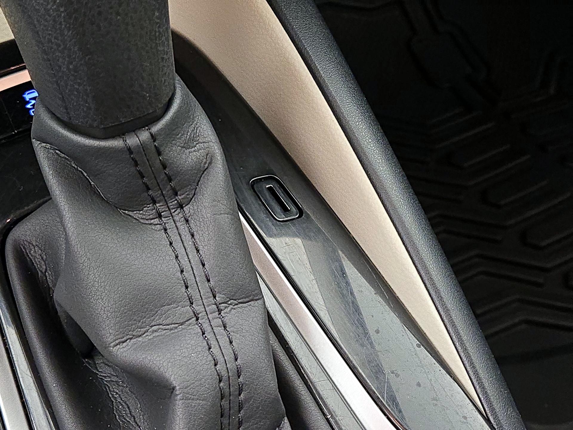 Thumbnail: 2020 Toyota Corolla - 18