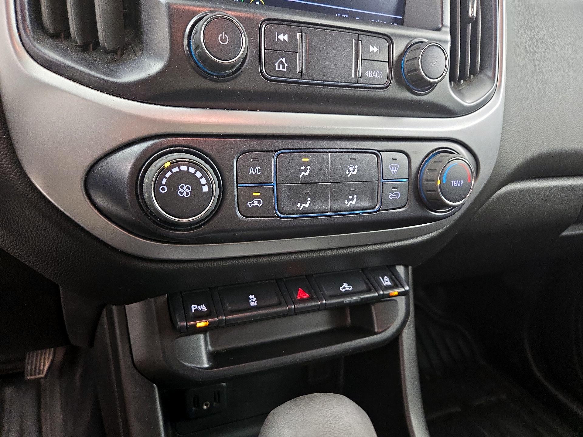 Thumbnail: 2022 Chevrolet Colorado - 16