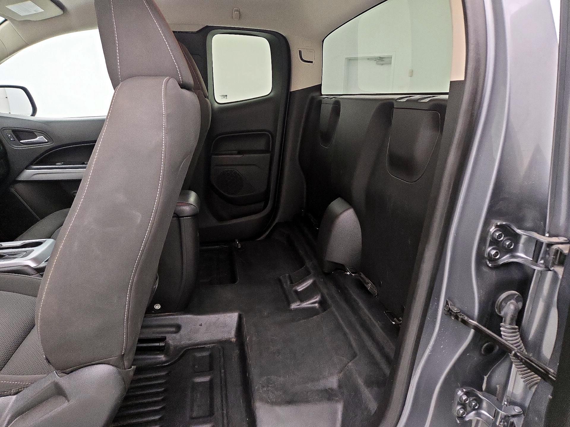 Thumbnail: 2022 Chevrolet Colorado - 19