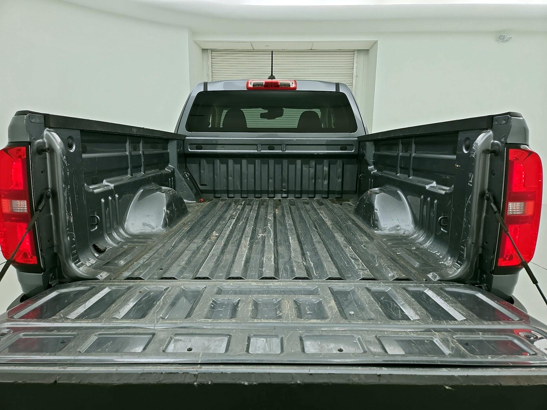 Thumbnail: 2022 Chevrolet Colorado - 20