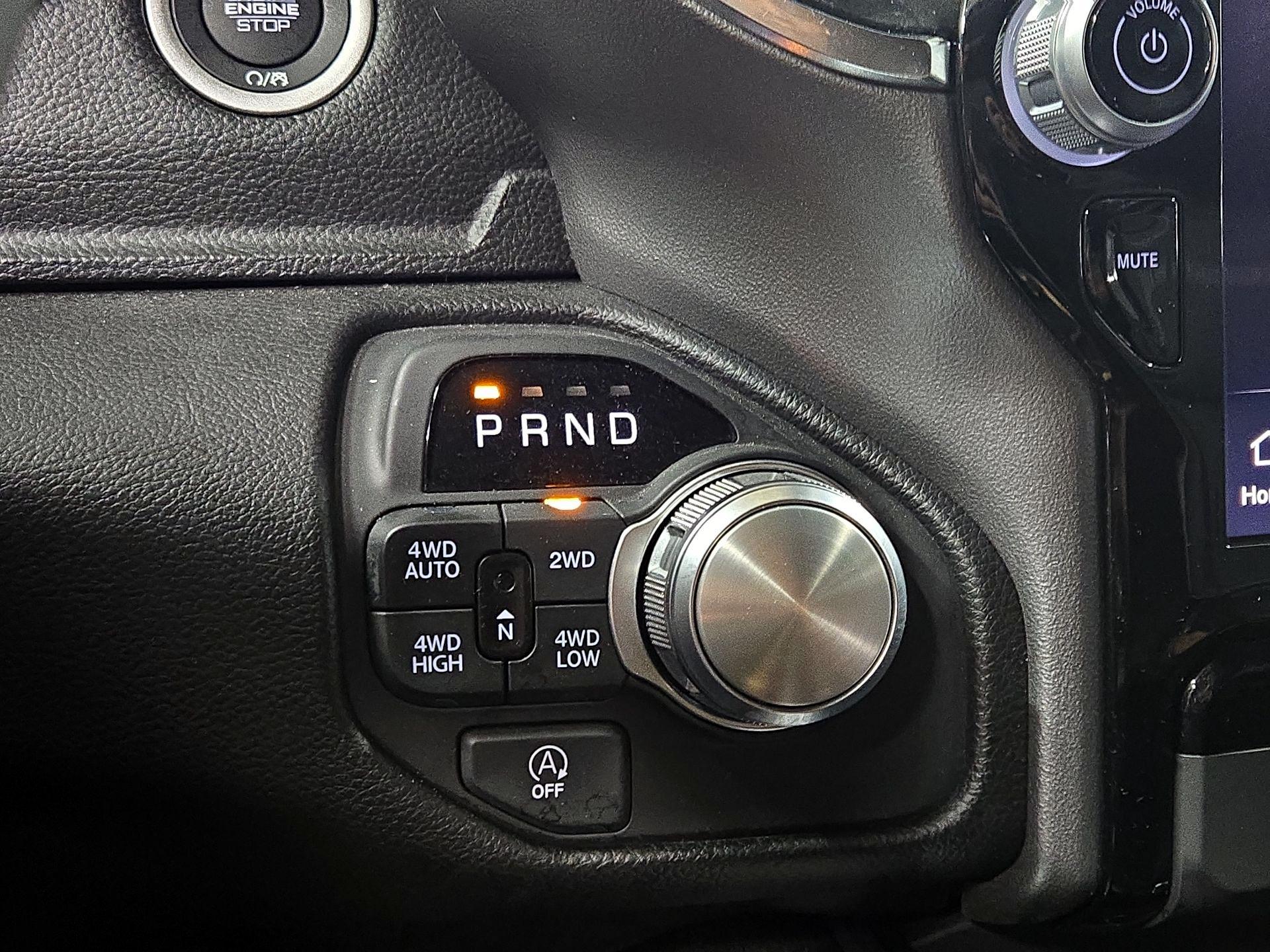 Thumbnail: 2025 RAM 1500 - 18