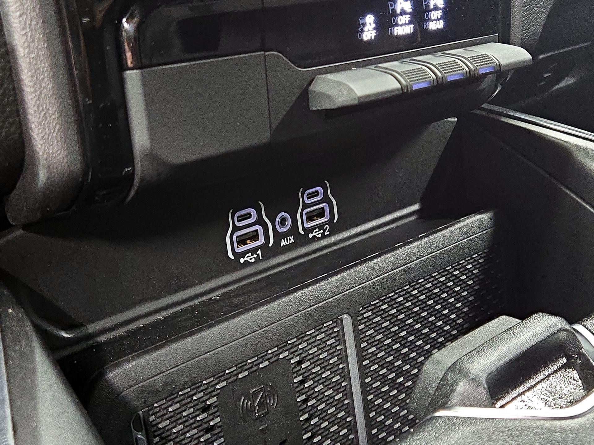 Thumbnail: 2025 RAM 1500 - 19