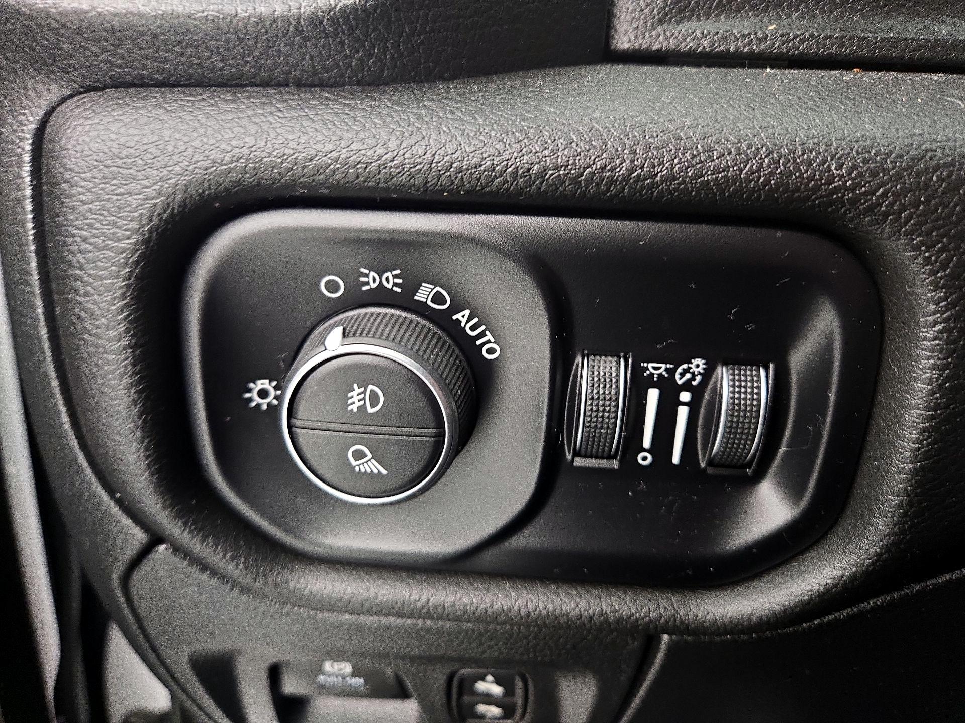 Thumbnail: 2024 RAM 1500 - 13