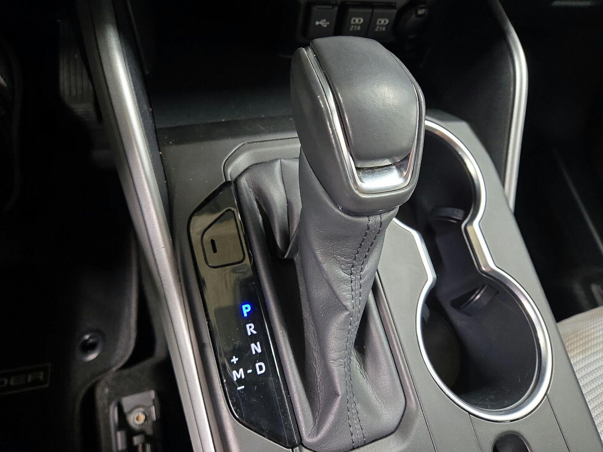 Thumbnail: 2020 Toyota Highlander - 16