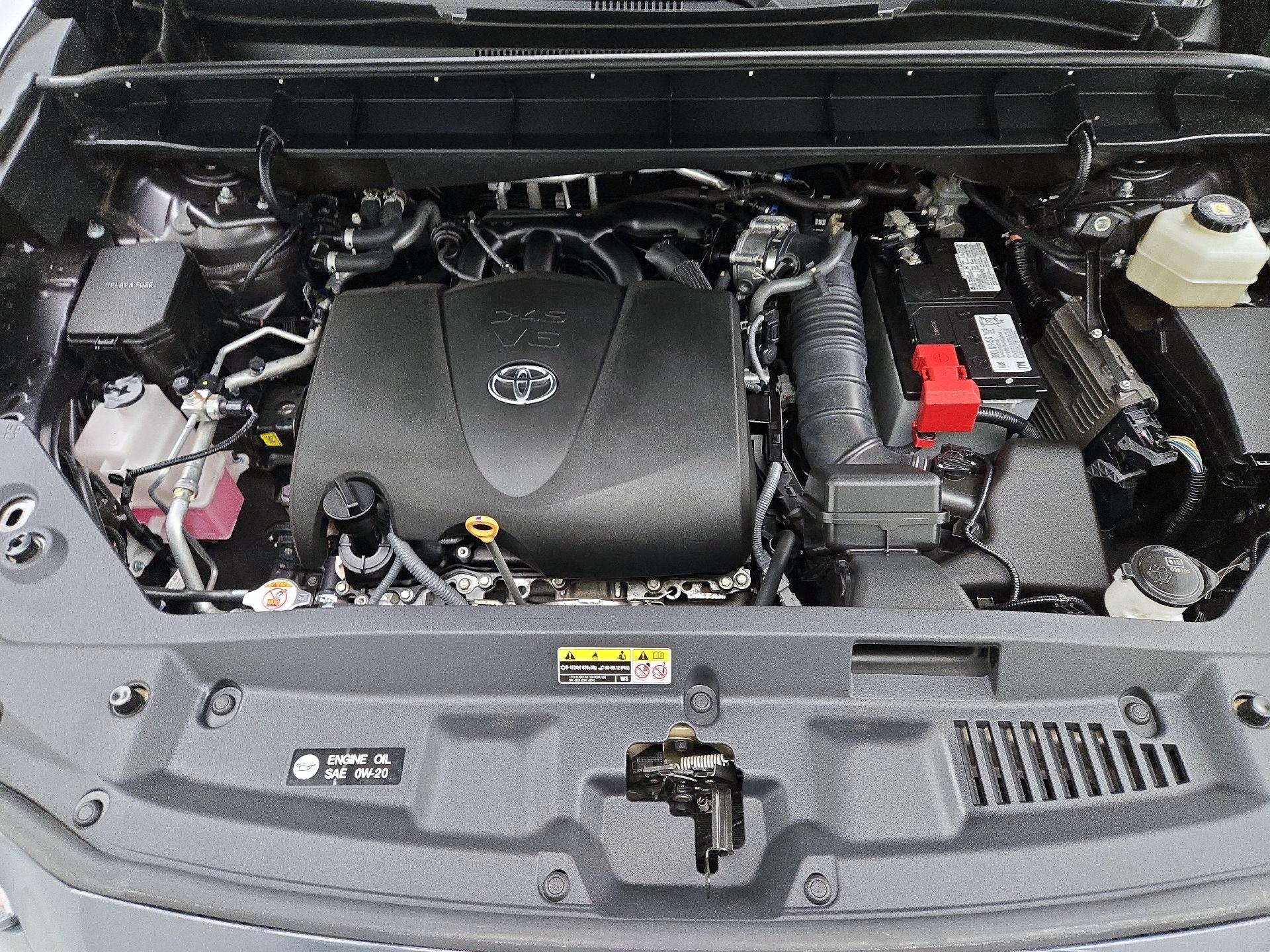 Thumbnail: 2020 Toyota Highlander - 20