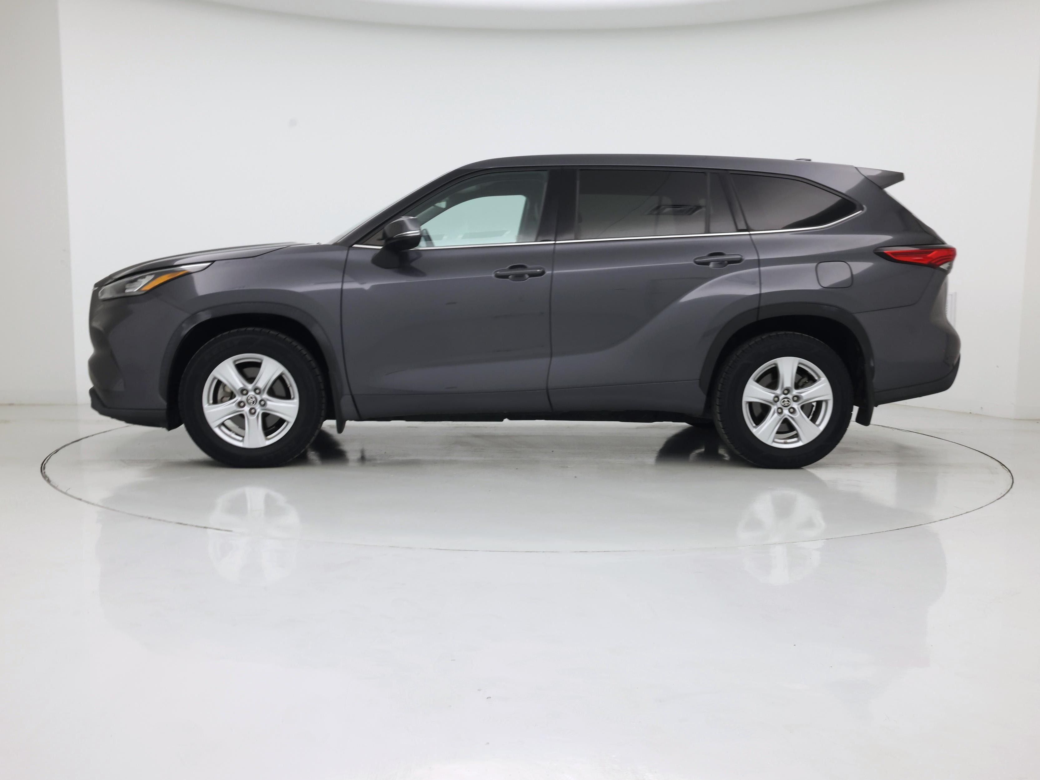 Thumbnail: 2020 Toyota Highlander - 3