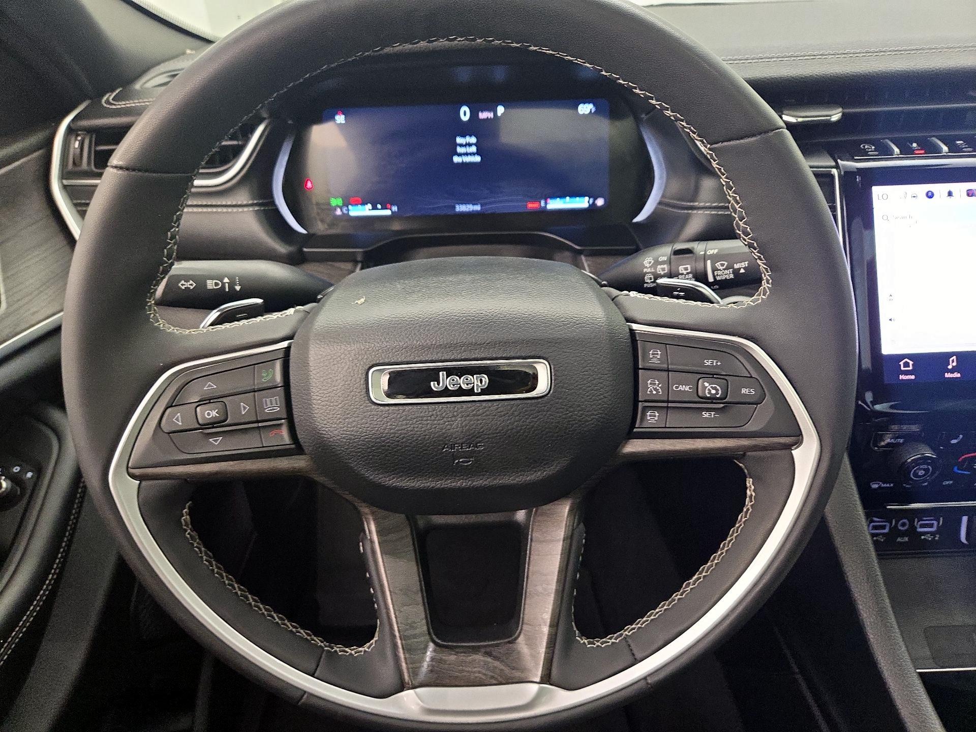 Thumbnail: 2024 Jeep Grand Cherokee - 10