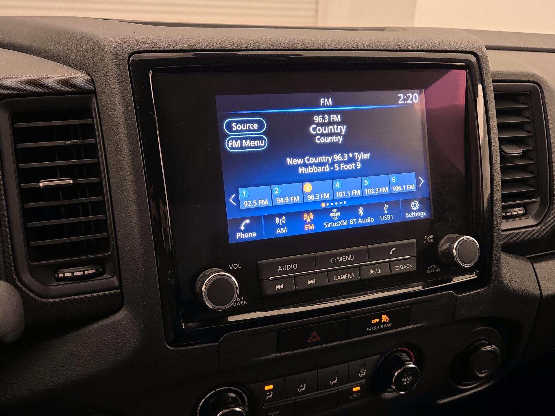 Thumbnail: 2022 Nissan Frontier - 15