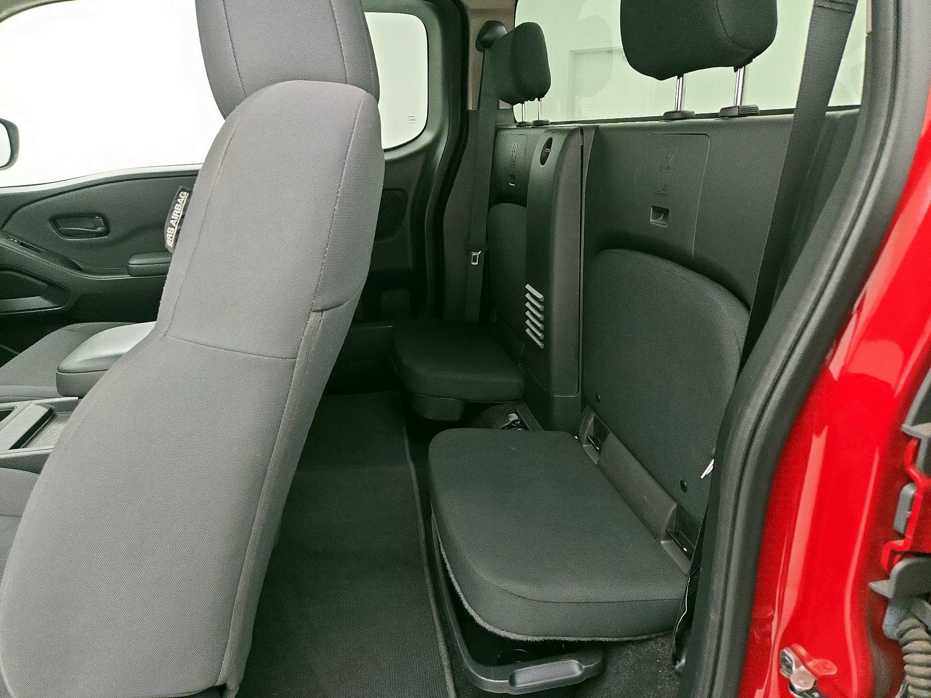 Thumbnail: 2022 Nissan Frontier - 19