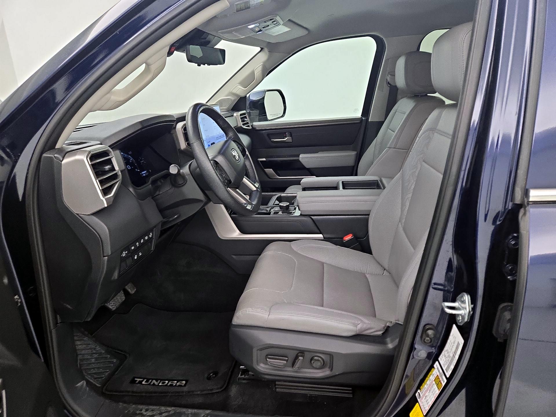 Thumbnail: 2024 Toyota Tundra - 11