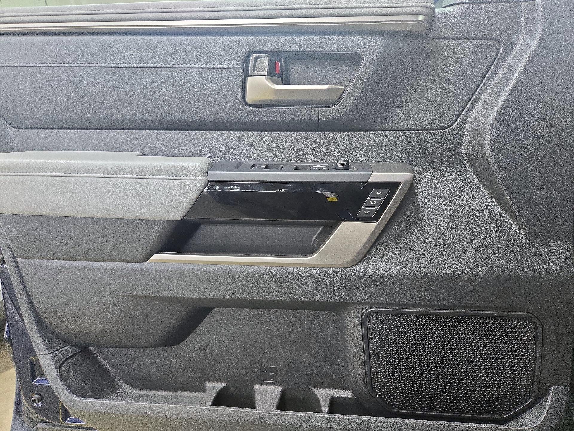 Thumbnail: 2024 Toyota Tundra - 12