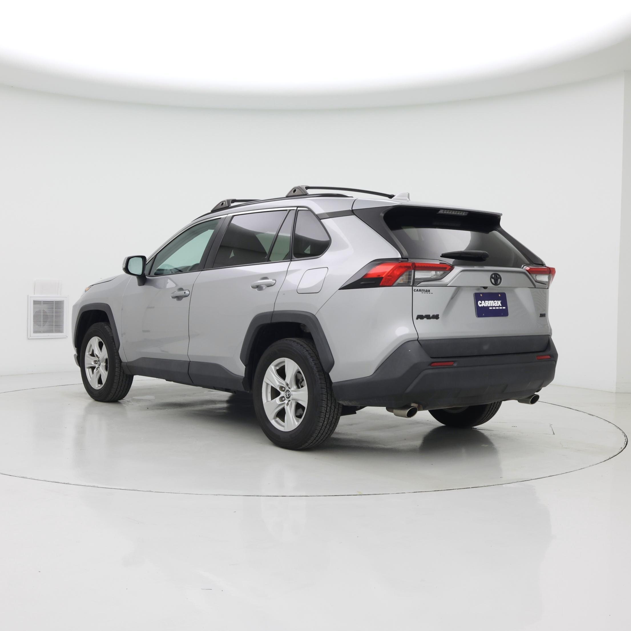 Thumbnail: 2020 Toyota RAV4 - 2