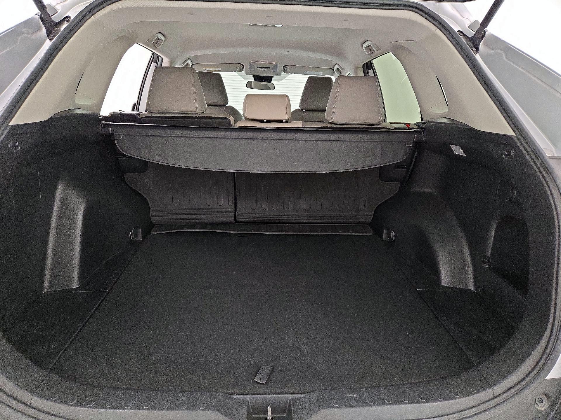 Thumbnail: 2020 Toyota RAV4 - 20