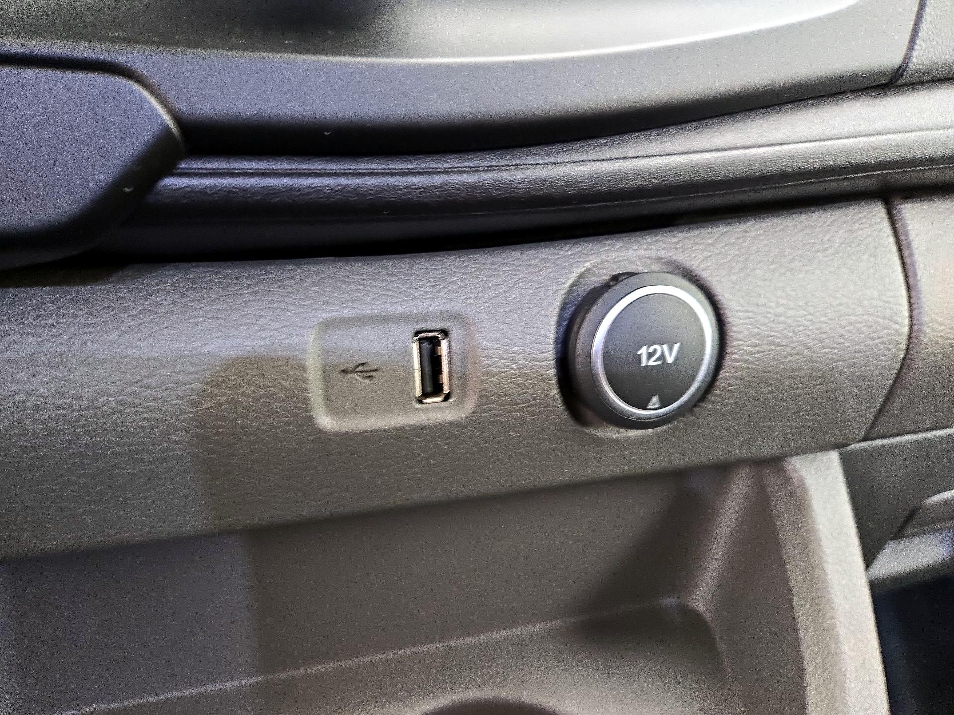 Thumbnail: 2022 Ford Transit Series - 17