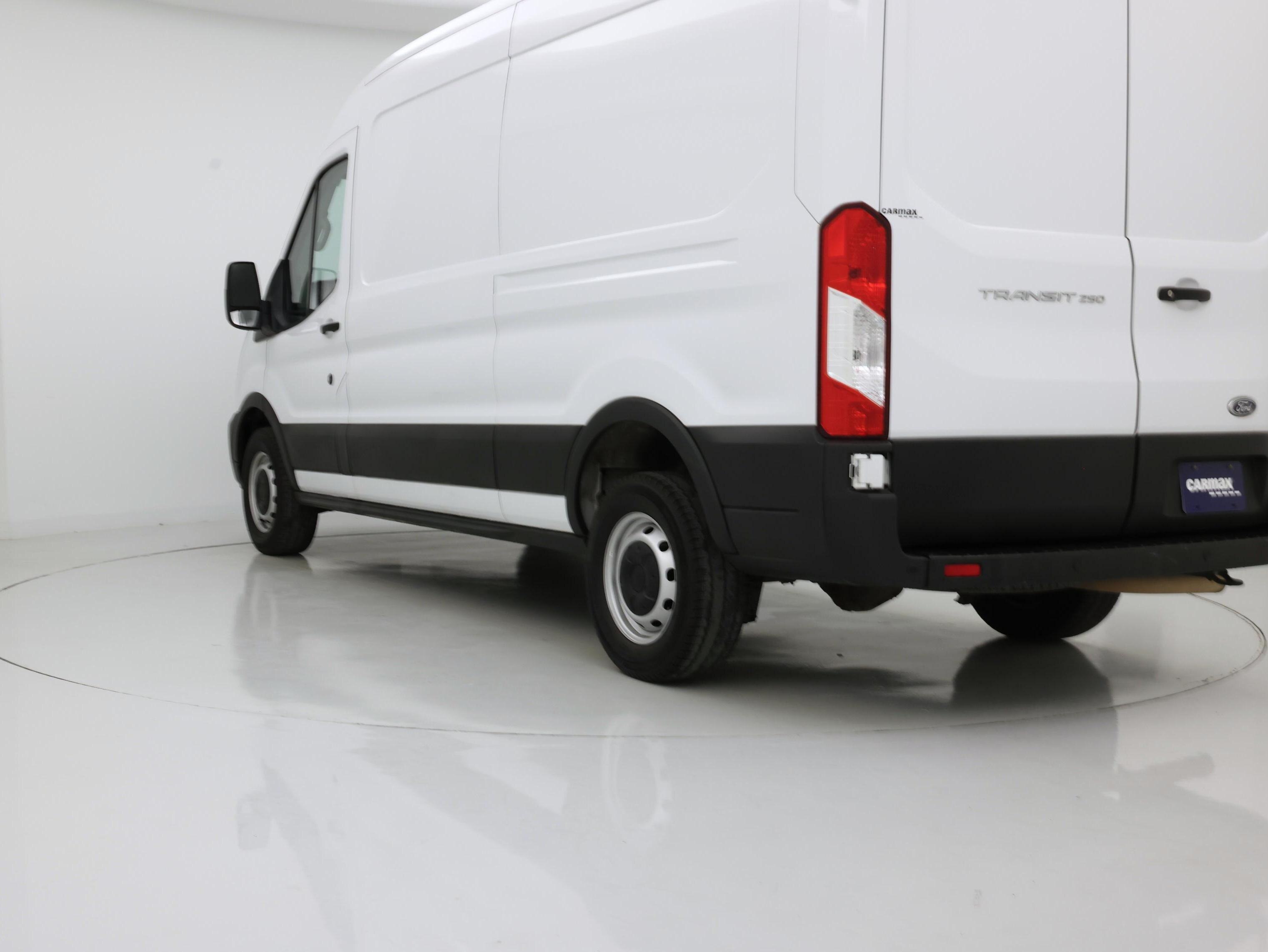 Thumbnail: 2022 Ford Transit Series - 2