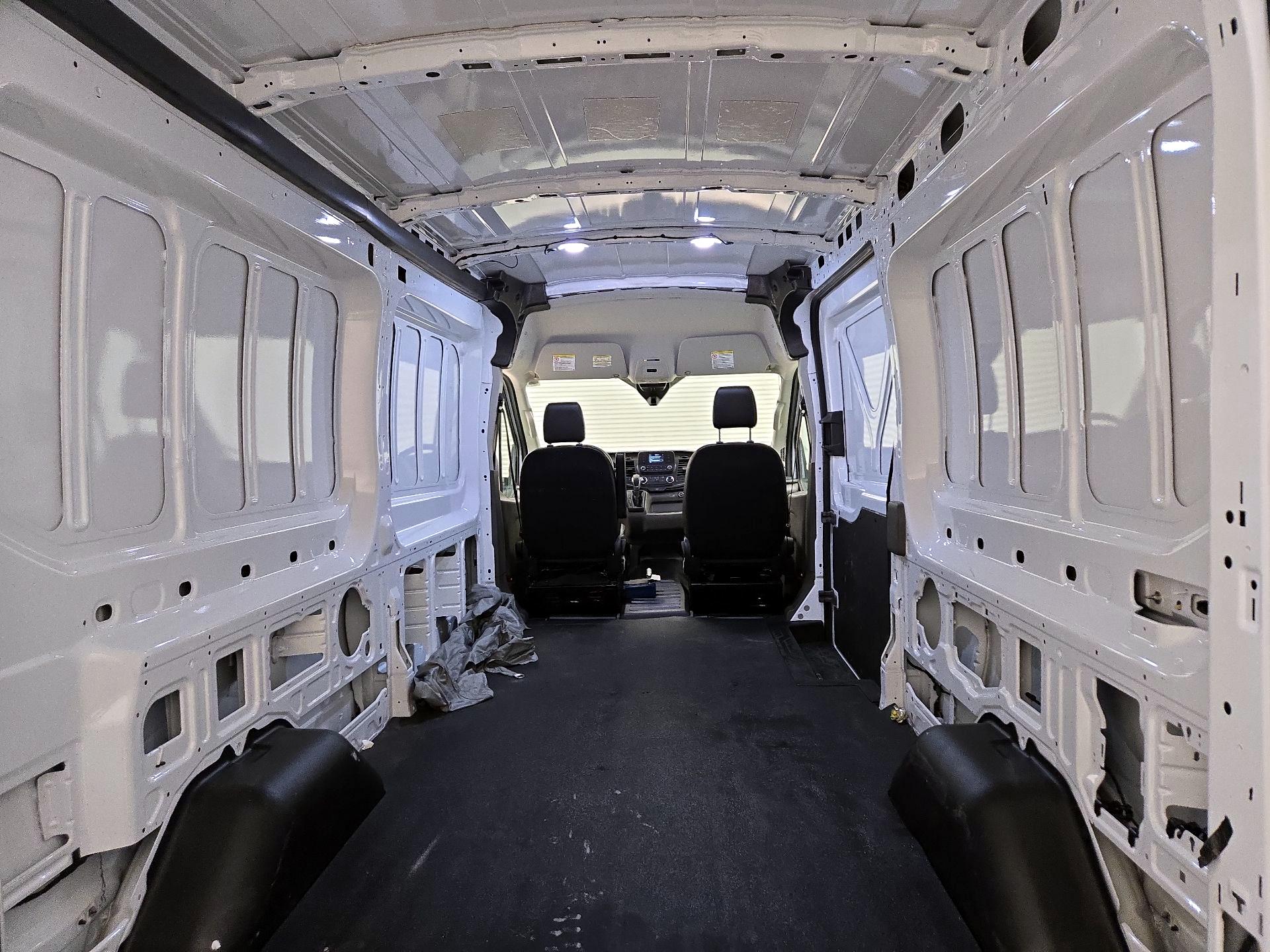 Thumbnail: 2022 Ford Transit Series - 19