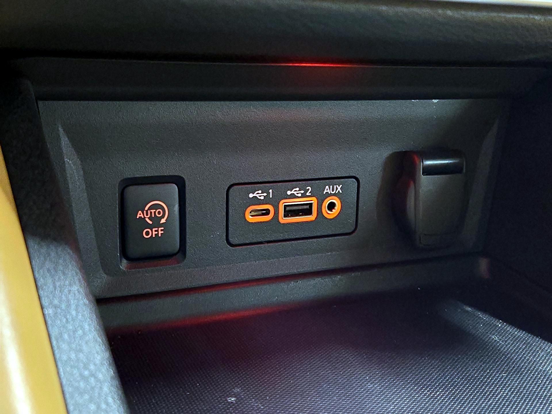 Thumbnail: 2024 Nissan Sentra - 17