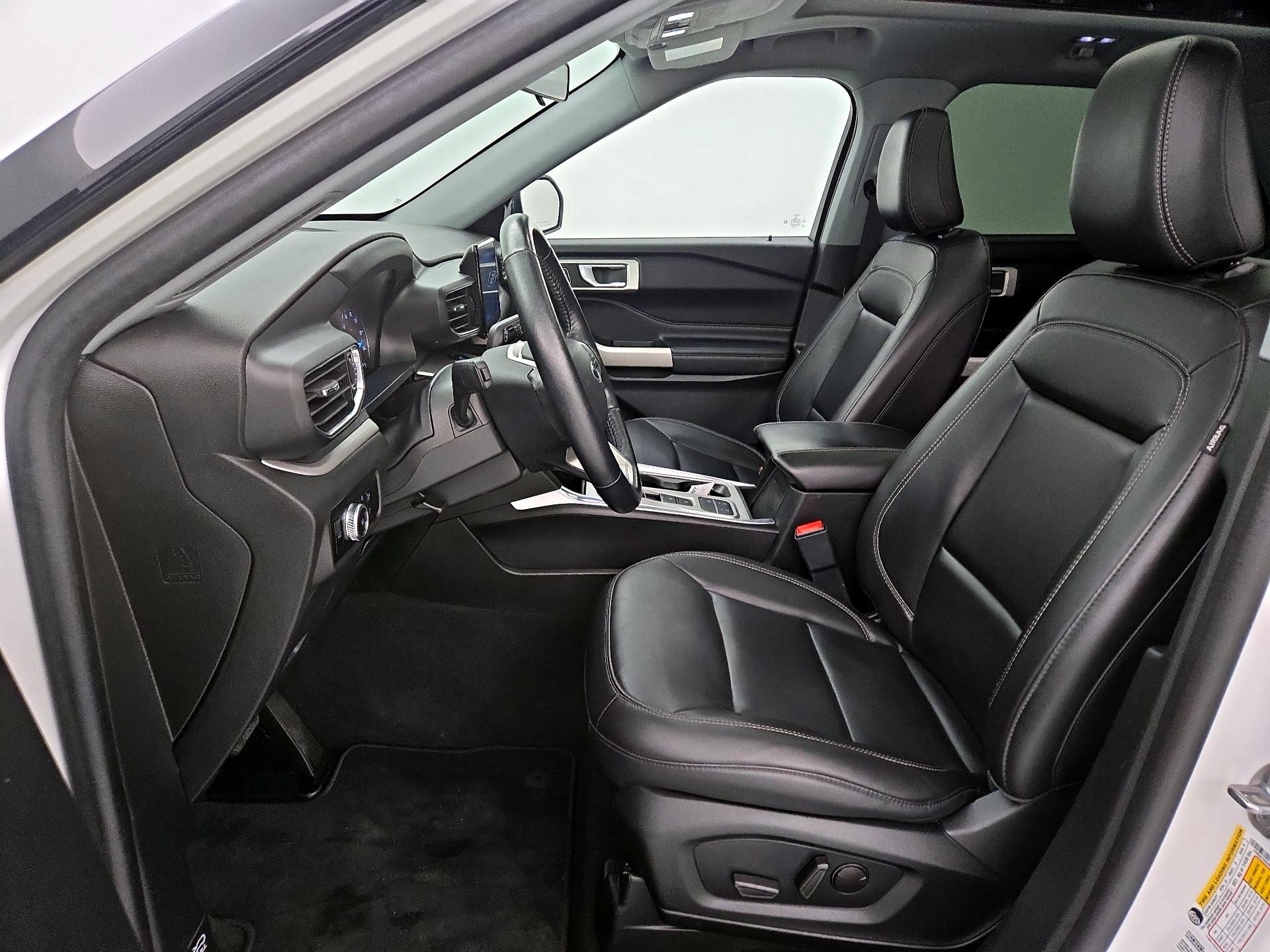 Thumbnail: 2022 Ford Explorer - 11