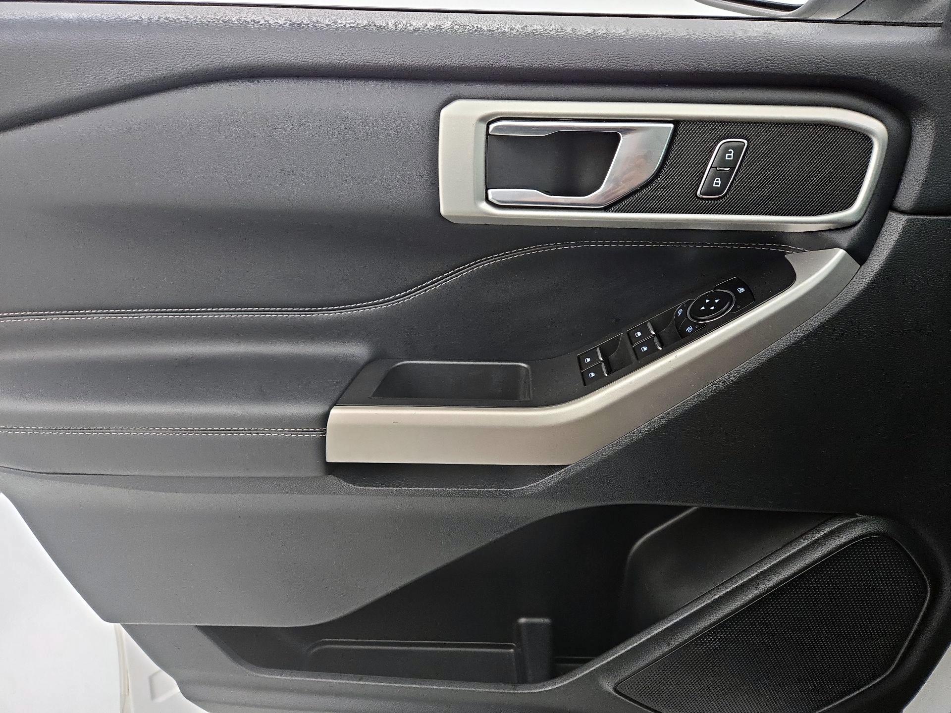 Thumbnail: 2022 Ford Explorer - 12