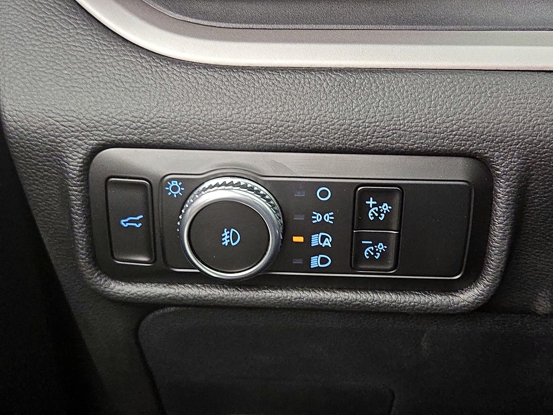 Thumbnail: 2022 Ford Explorer - 13