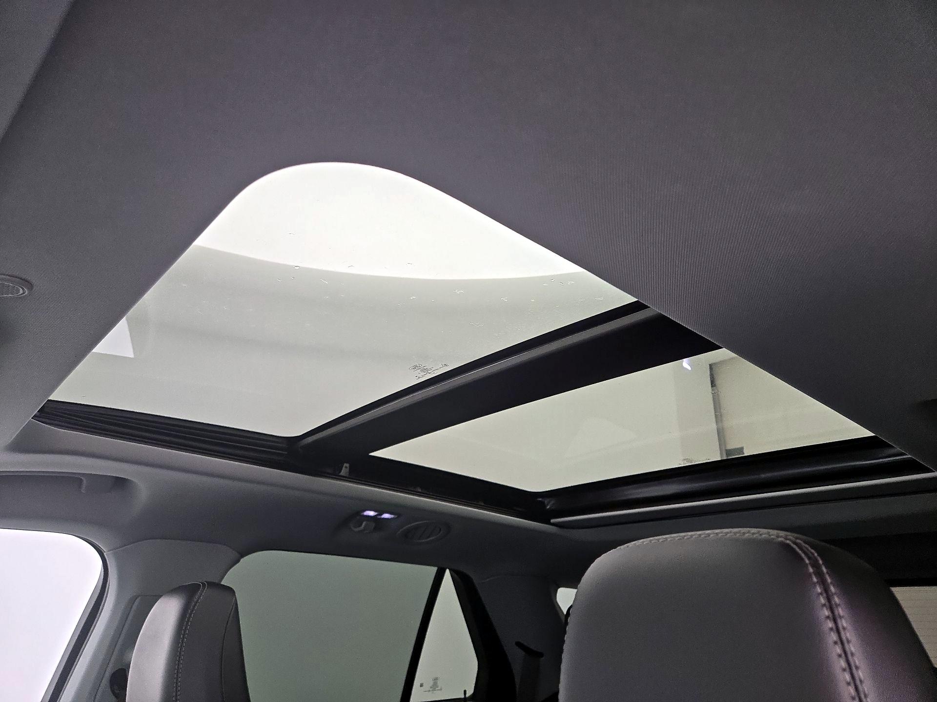 Thumbnail: 2022 Ford Explorer - 20